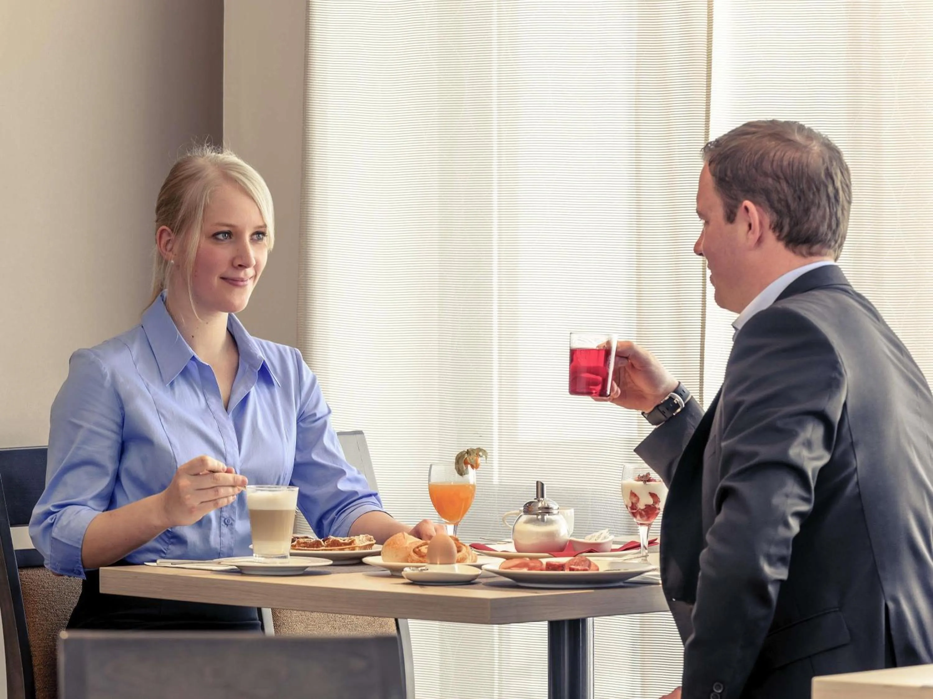 Restaurant/places to eat in Fürther Hotel Mercure Nürnberg West