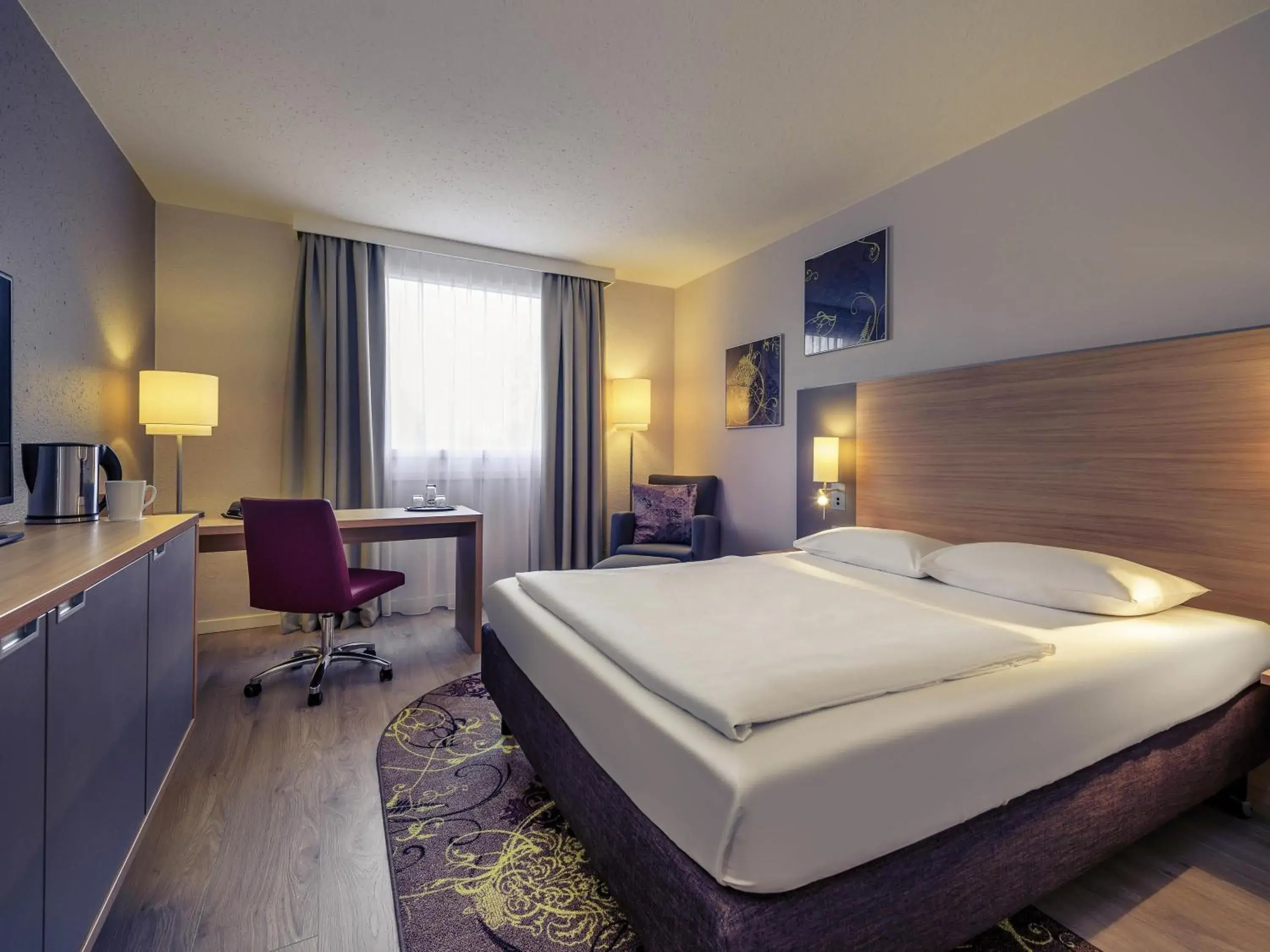 Bedroom, Bed in Fürther Hotel Mercure Nürnberg West Bedroom, Bed in Fürther Hotel Mercure Nürnberg West