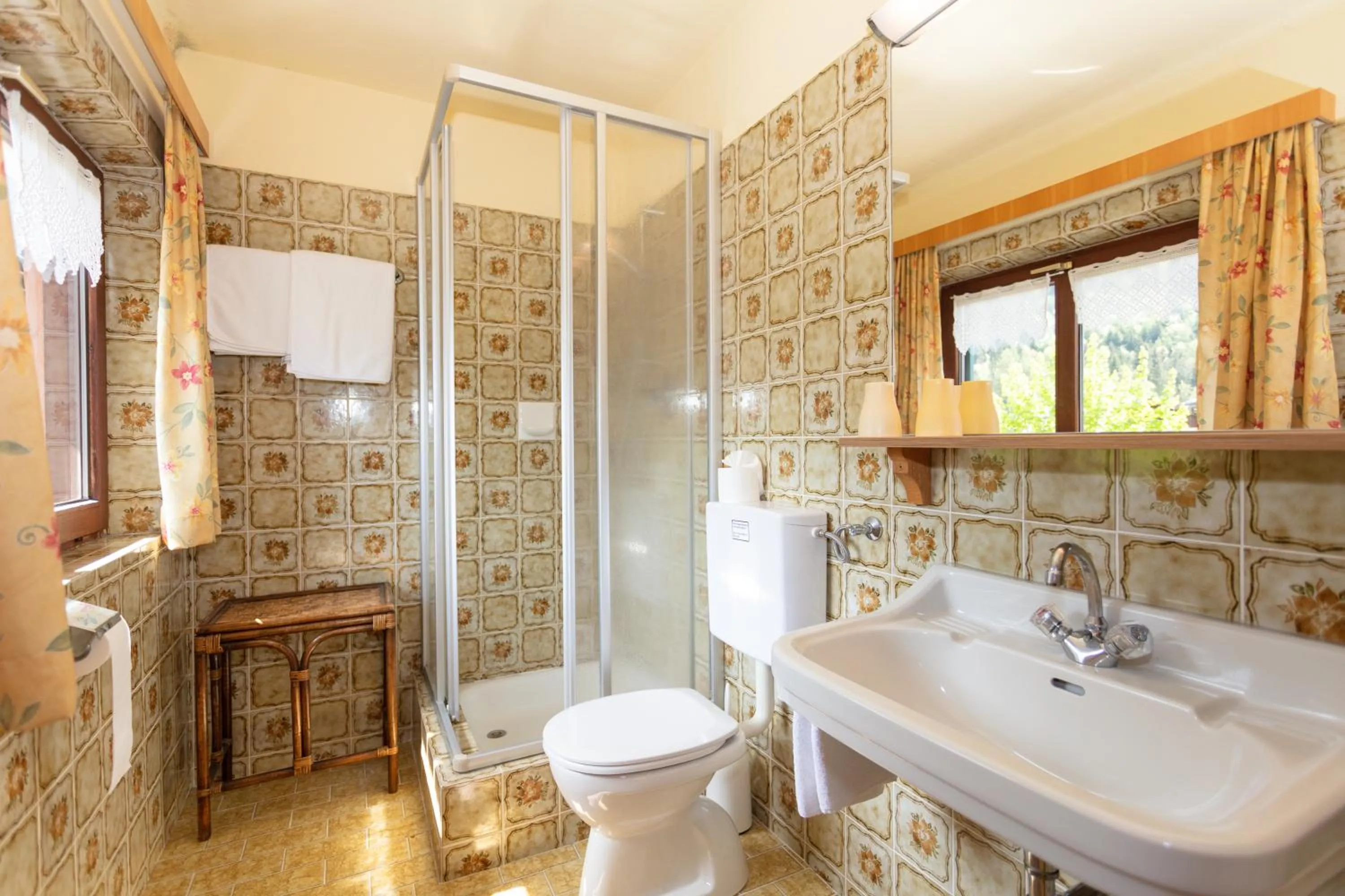 Bathroom in Pension Sonneck