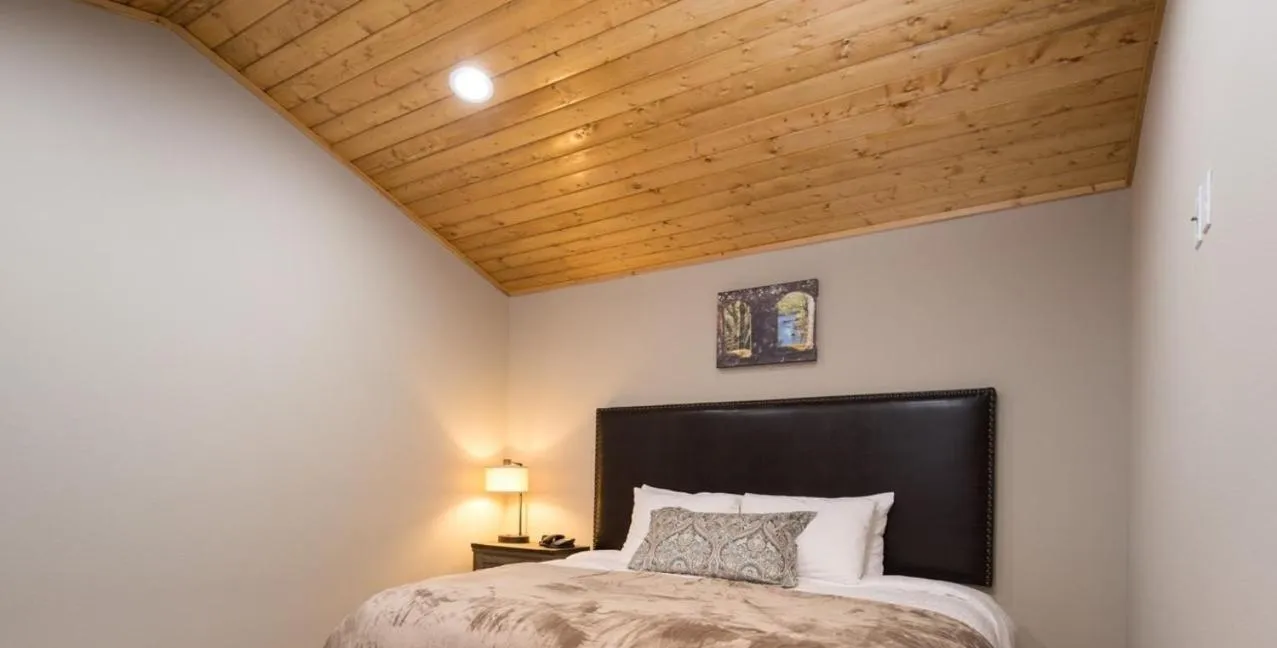 Bed in Woodland Inns