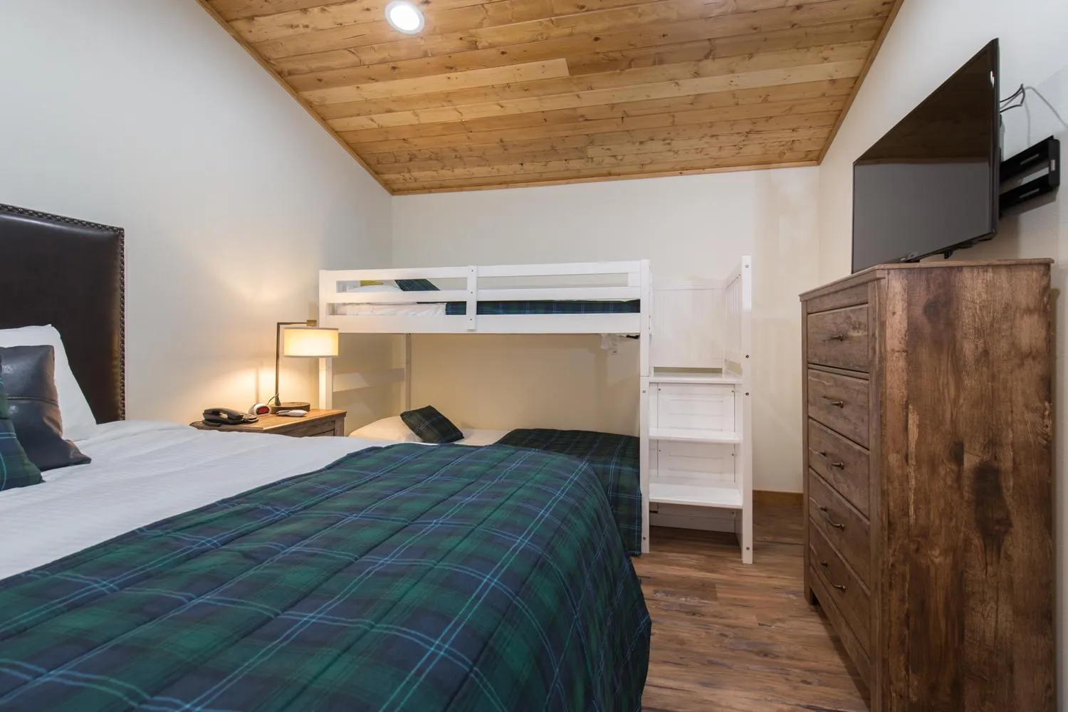 Bed in Woodland Inns