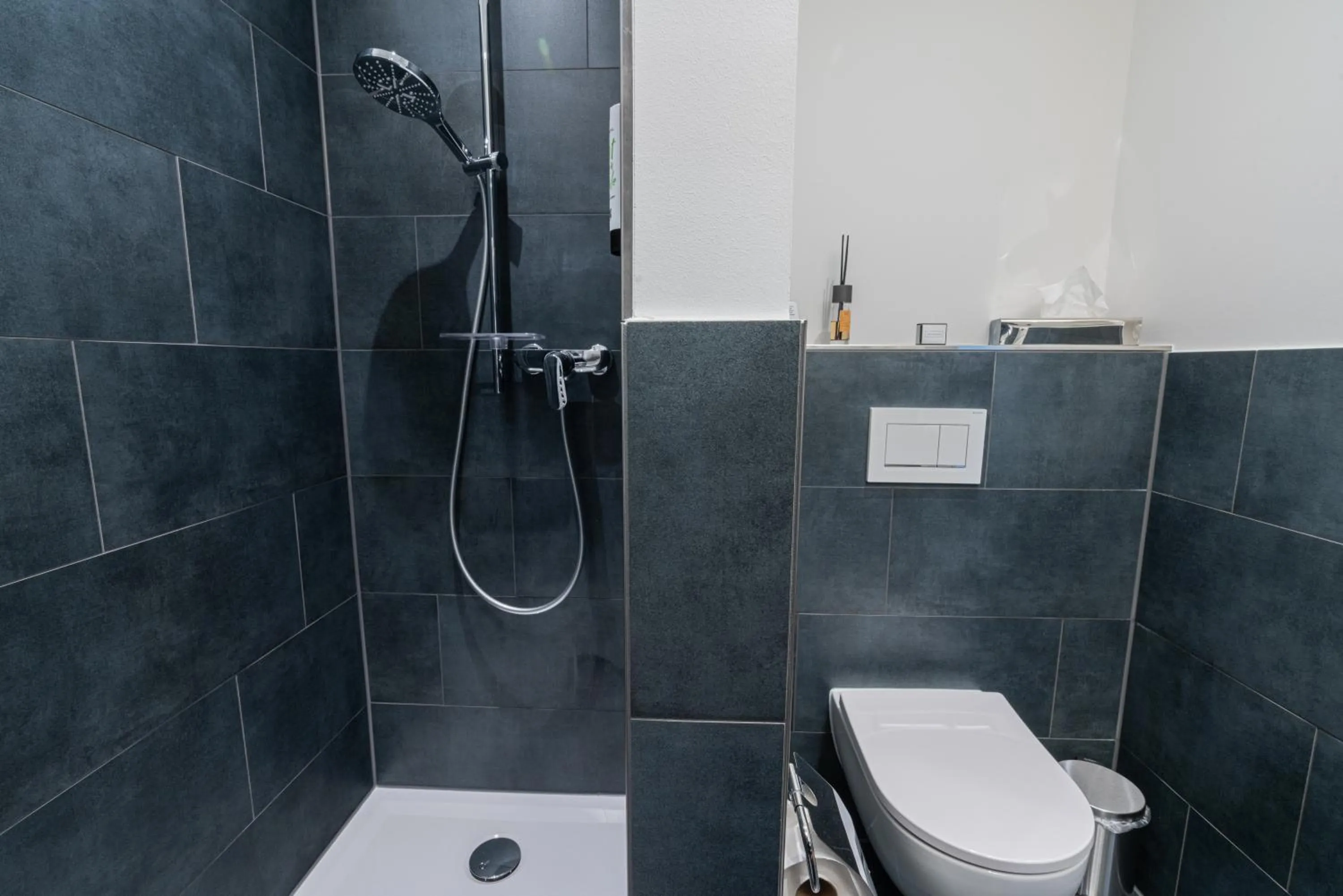 Shower in Hotel Arkadia