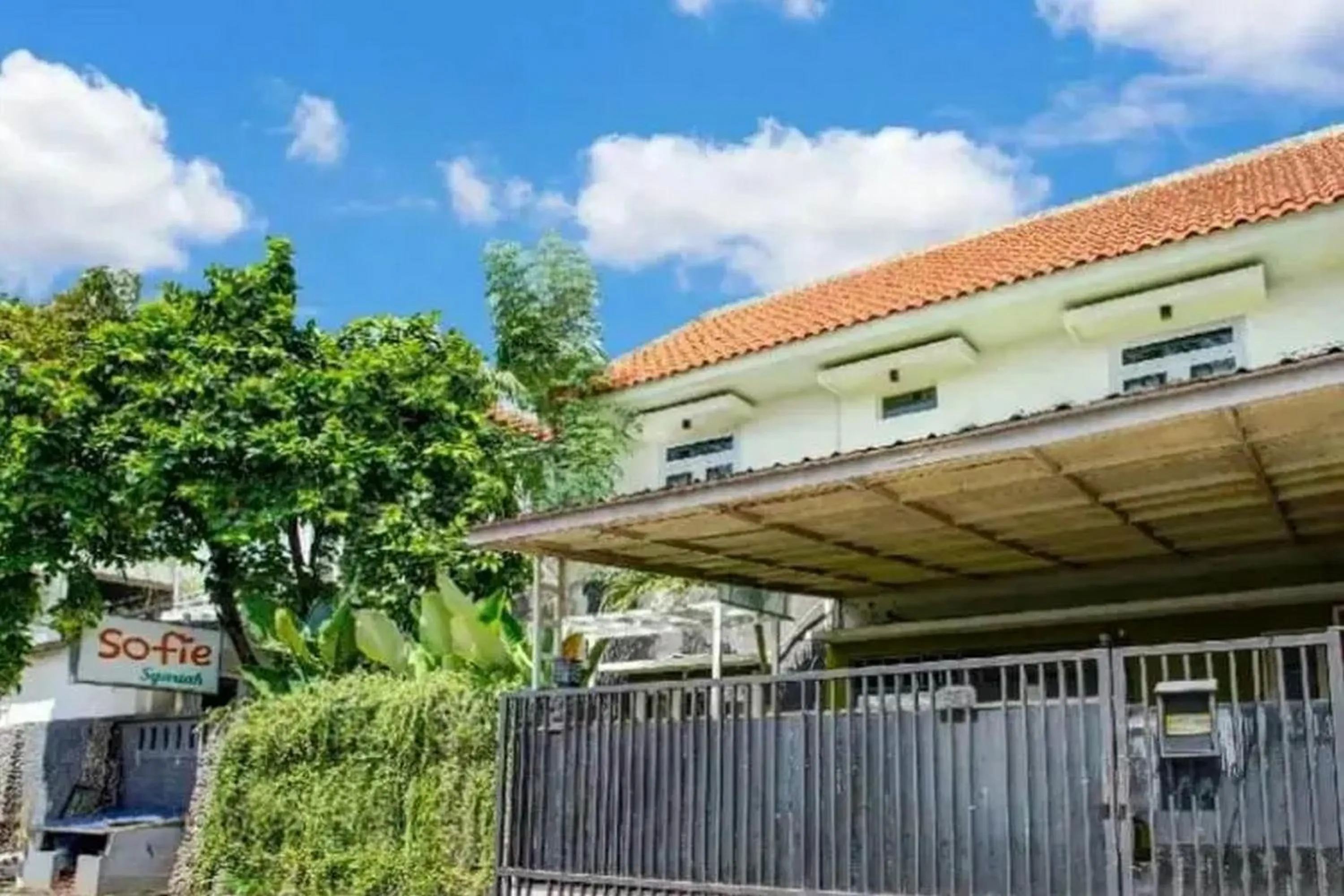 Property building in RedDoorz Syariah at Prapen Jaya Surabaya