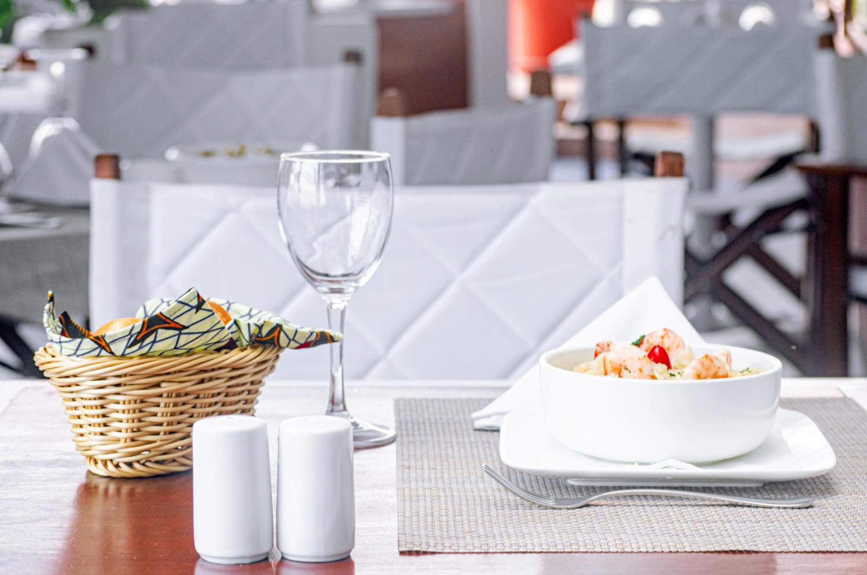 Restaurant/places to eat in La Madrague-Surf Beach Sea