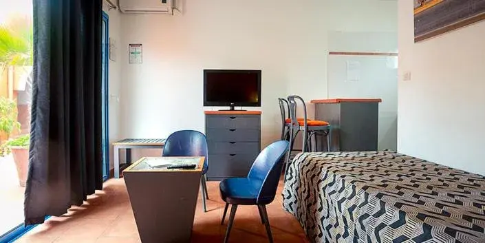 Studio in La Madrague-Surf Beach Sea Studio in La Madrague-Surf Beach Sea