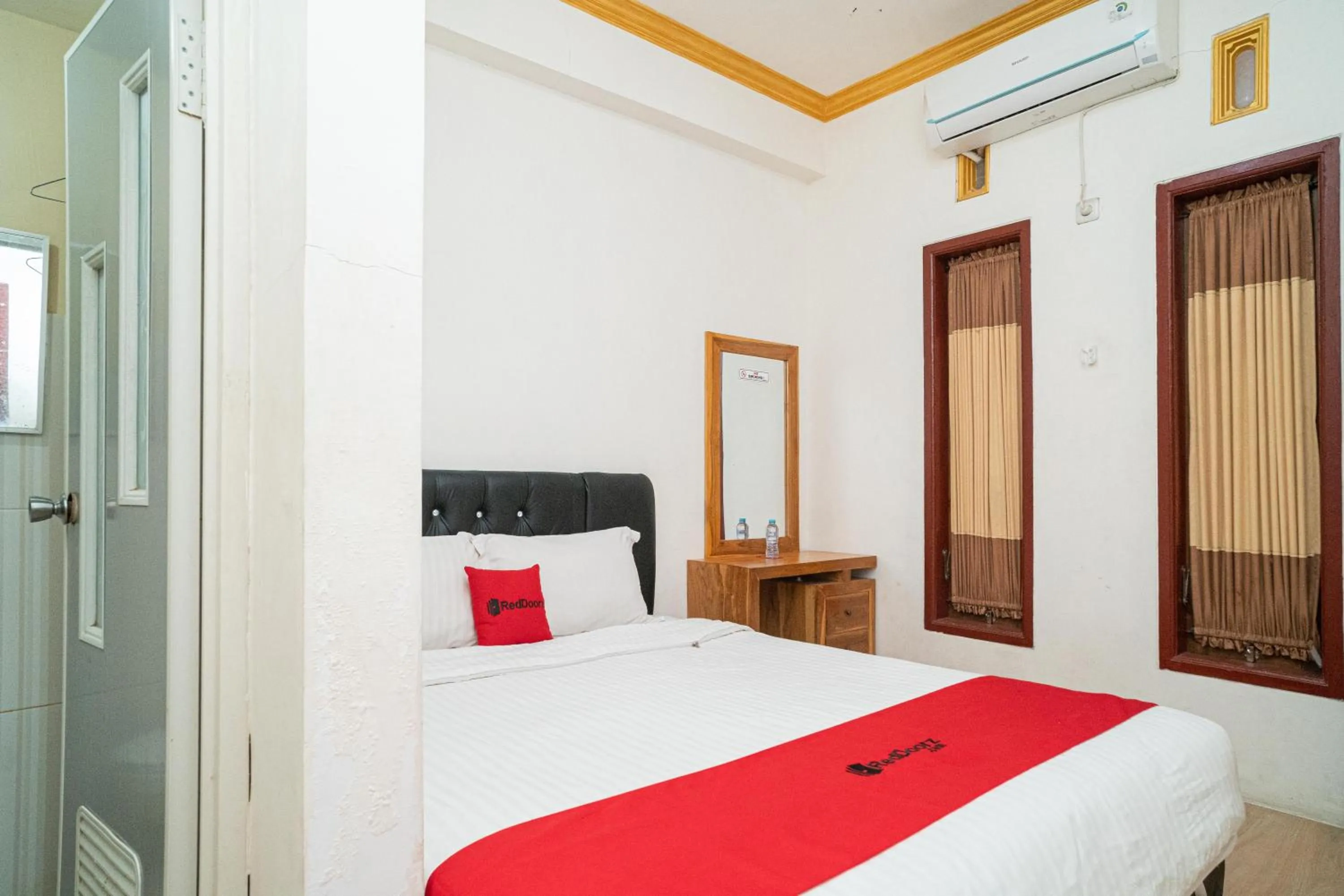 RedDoorz Syariah At Sulfat Malang