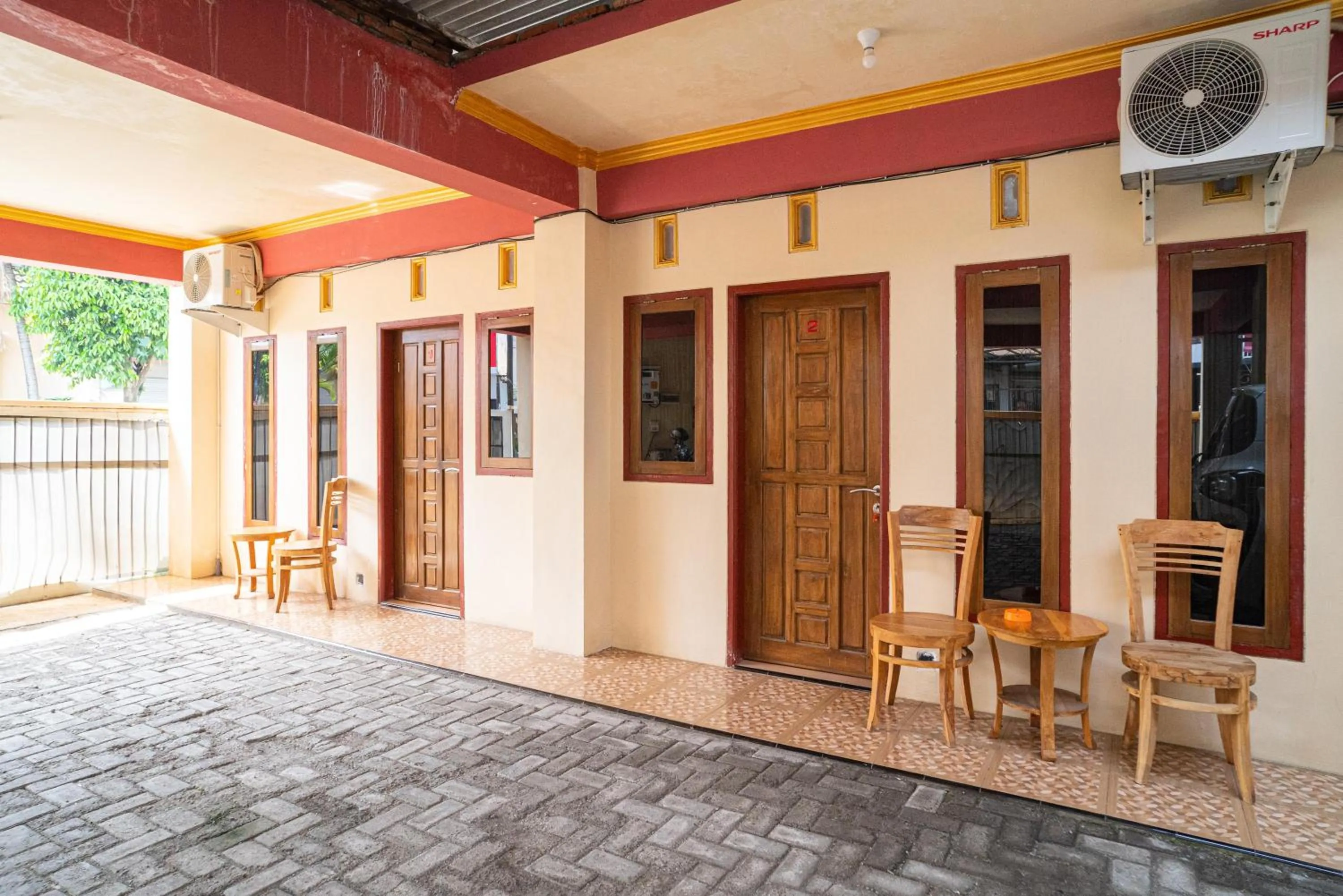 Property building in RedDoorz Syariah At Sulfat Malang