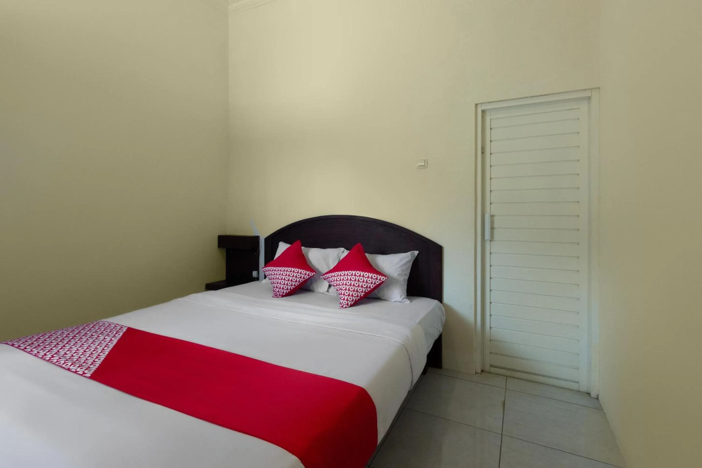 Bedroom in Hotel O Kebon Manis