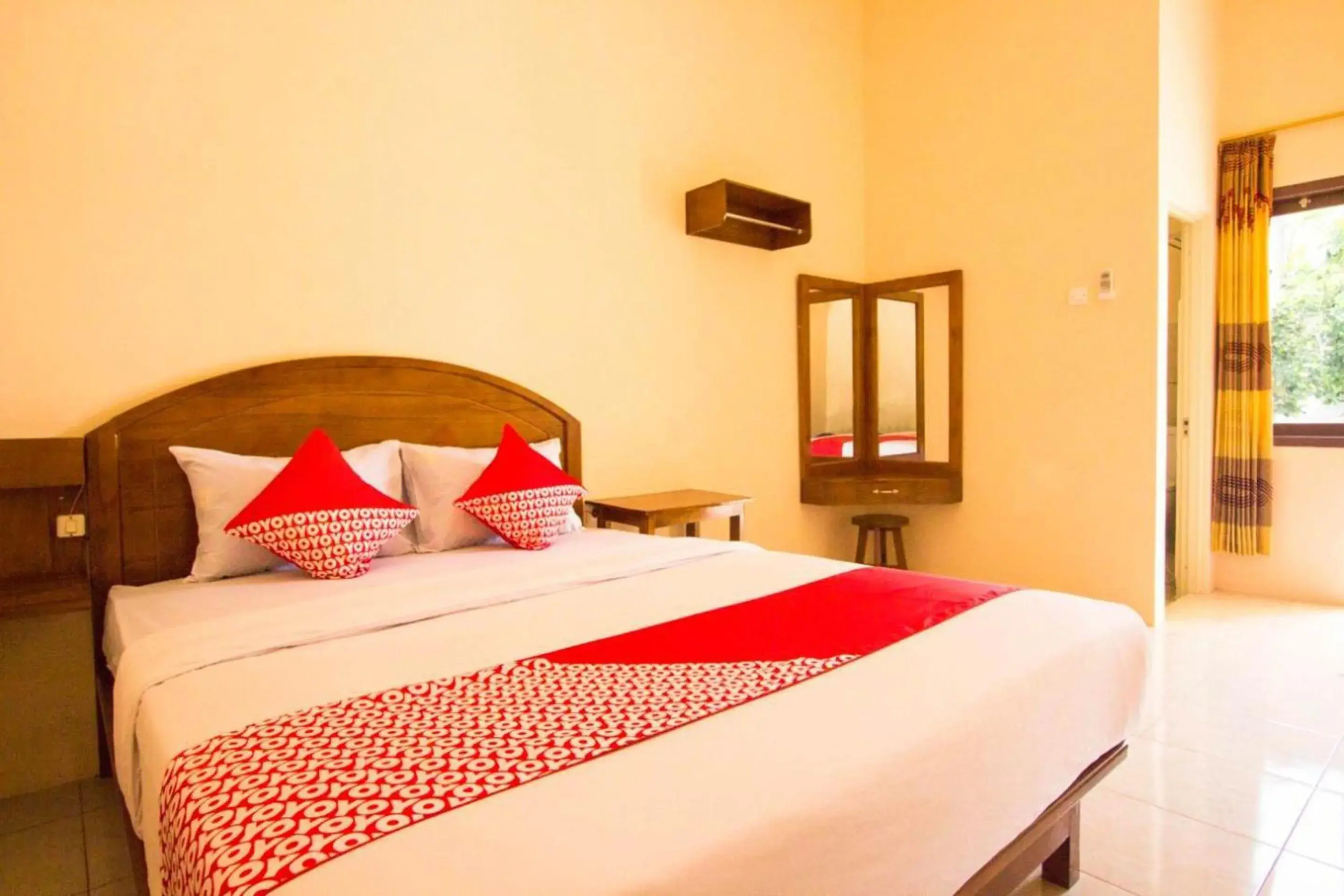 Standard Double Room in Hotel O Kebon Manis Standard Double Room in Hotel O Kebon Manis