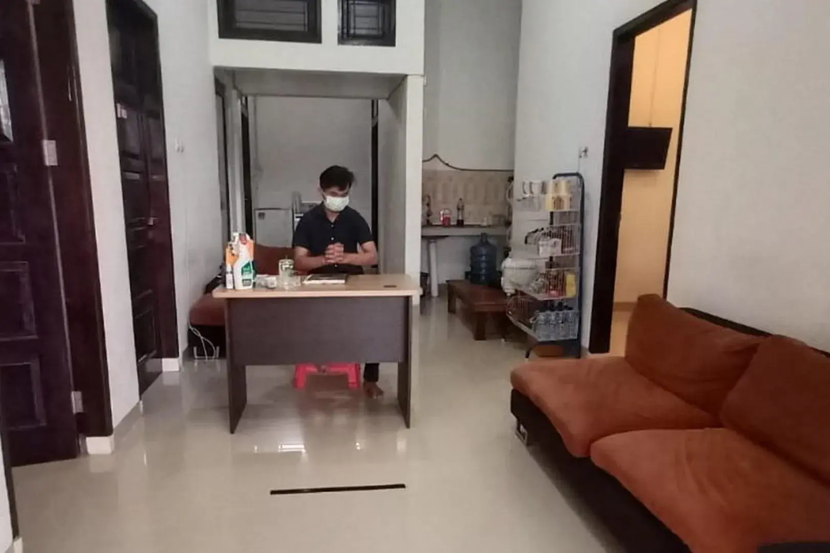 Lobby or reception in RedDoorz Syariah at Galliano Homestay Bukittinggi Lobby or reception in RedDoorz Syariah at Galliano Homestay Bukittinggi