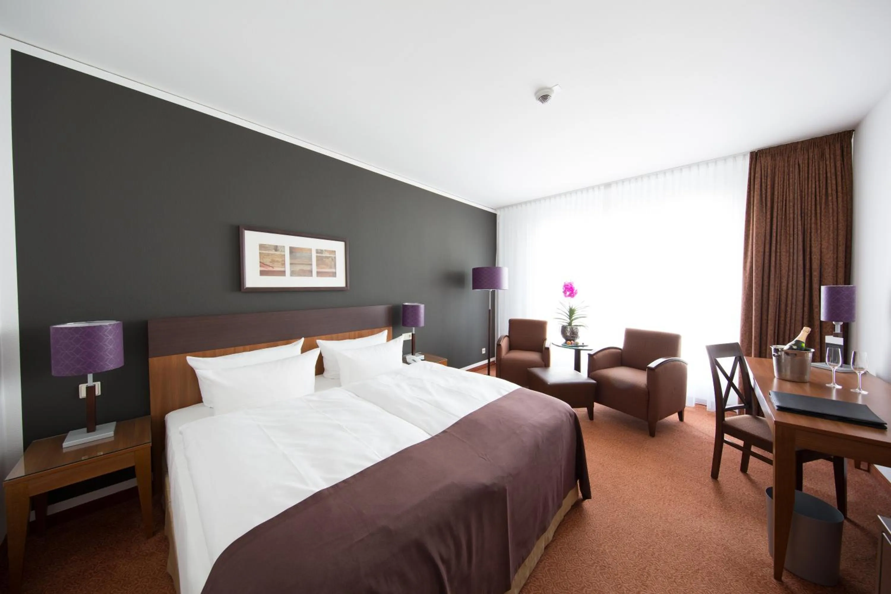 Day, Bed in Dorint Hotel am Dom Erfurt