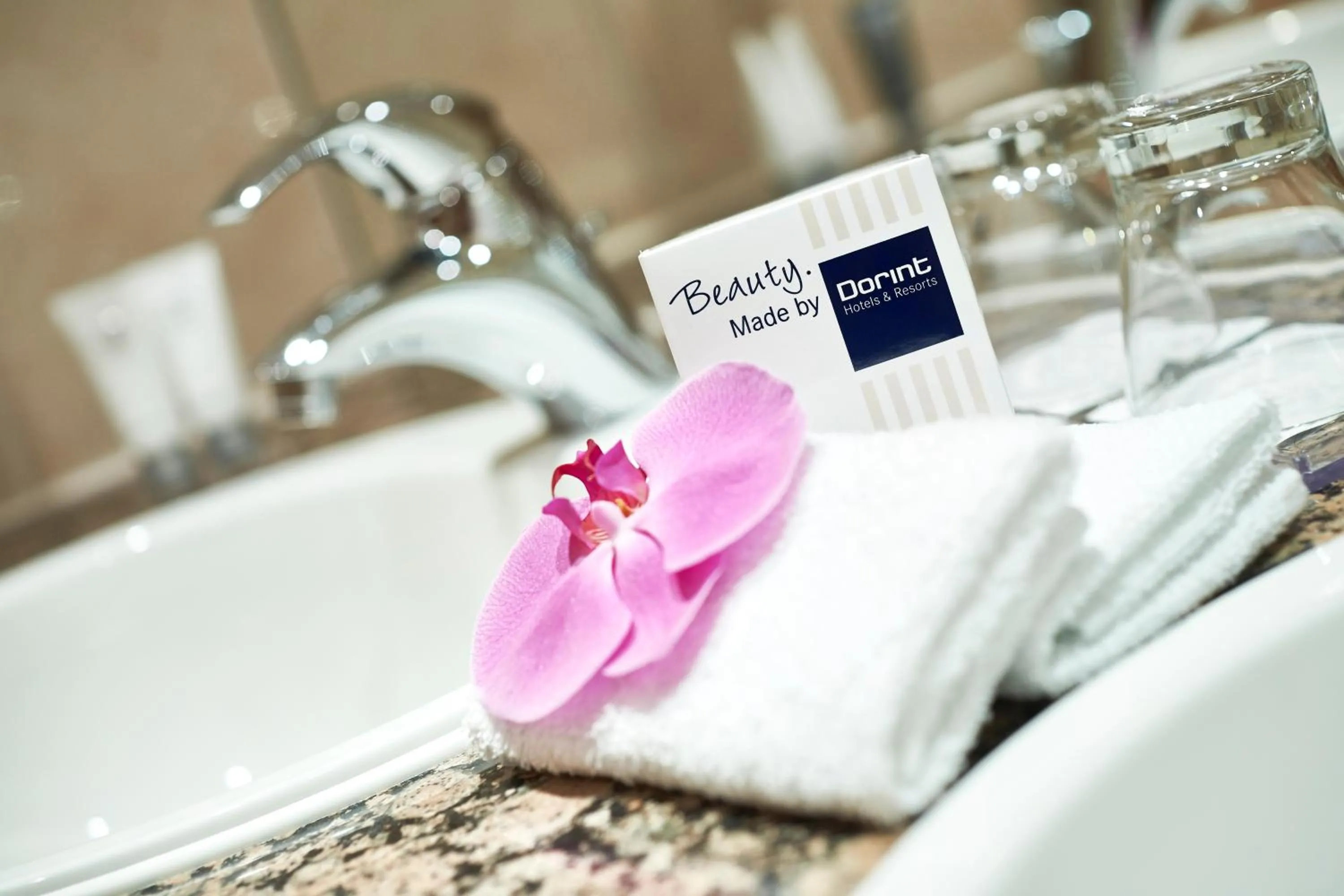 Toilet in Dorint Hotel am Dom Erfurt