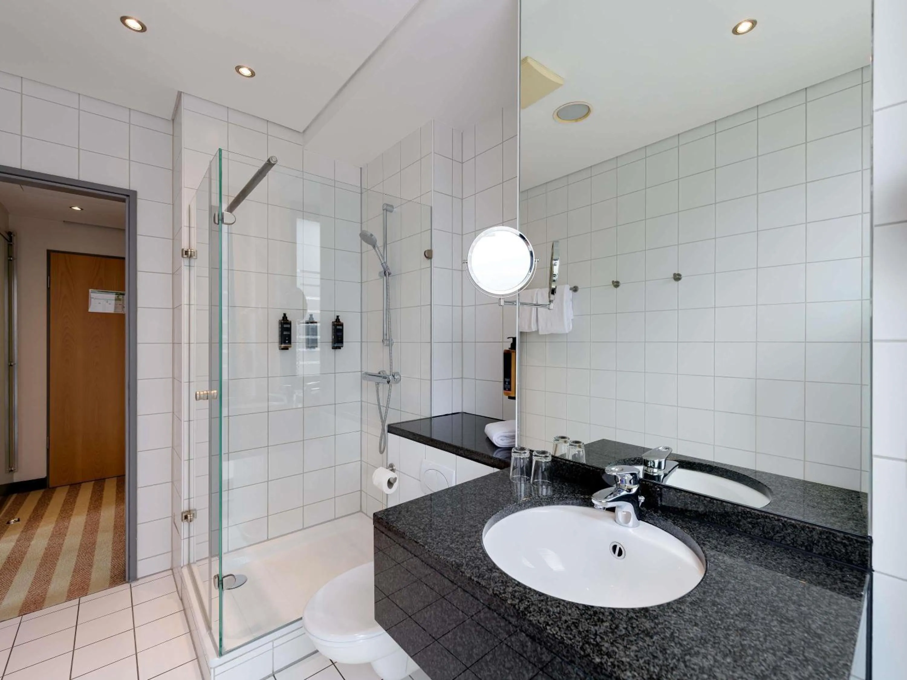 Bedroom in Mercure Hotel Aachen Am Dom