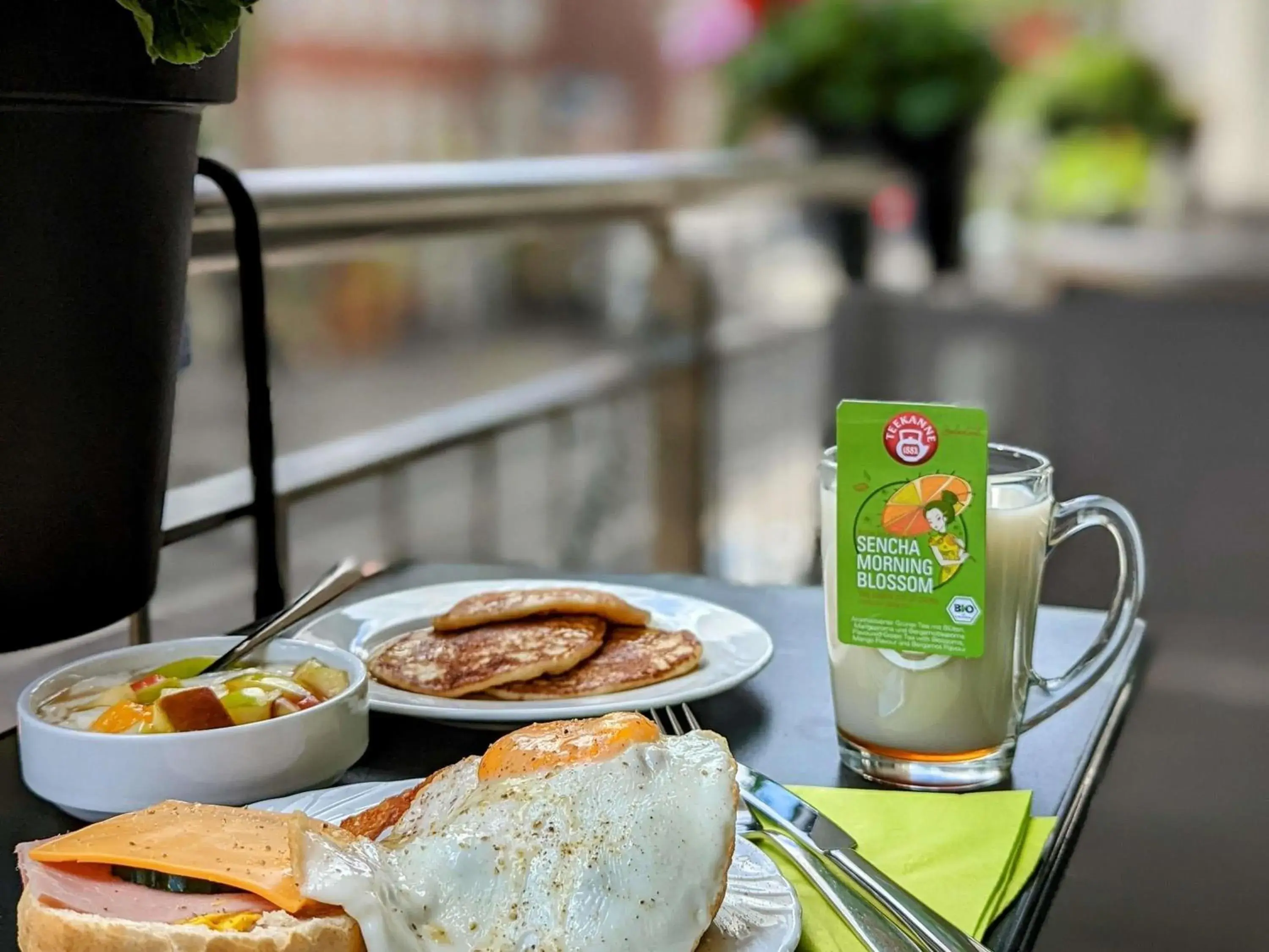 Breakfast in Mercure Hotel Aachen Am Dom Breakfast in Mercure Hotel Aachen Am Dom