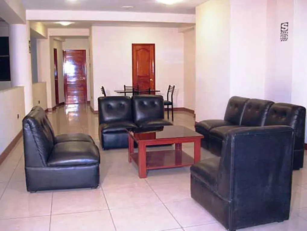 Photo of the whole room in Amara Hotel Photo of the whole room in Amara Hotel