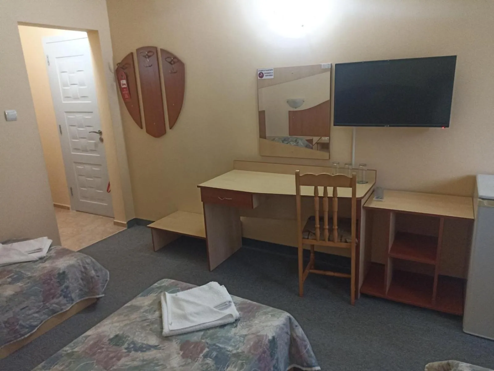 TV and multimedia, Bed in Krasi Hotel