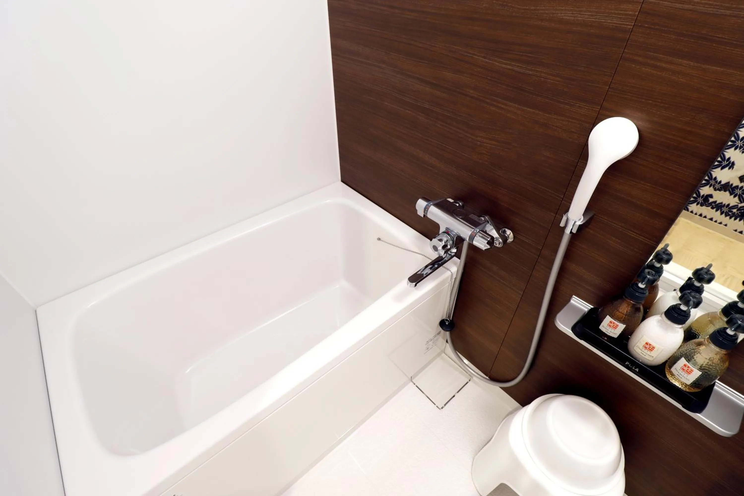 Shower in Stay SAKURA Kyoto Tambaguchi