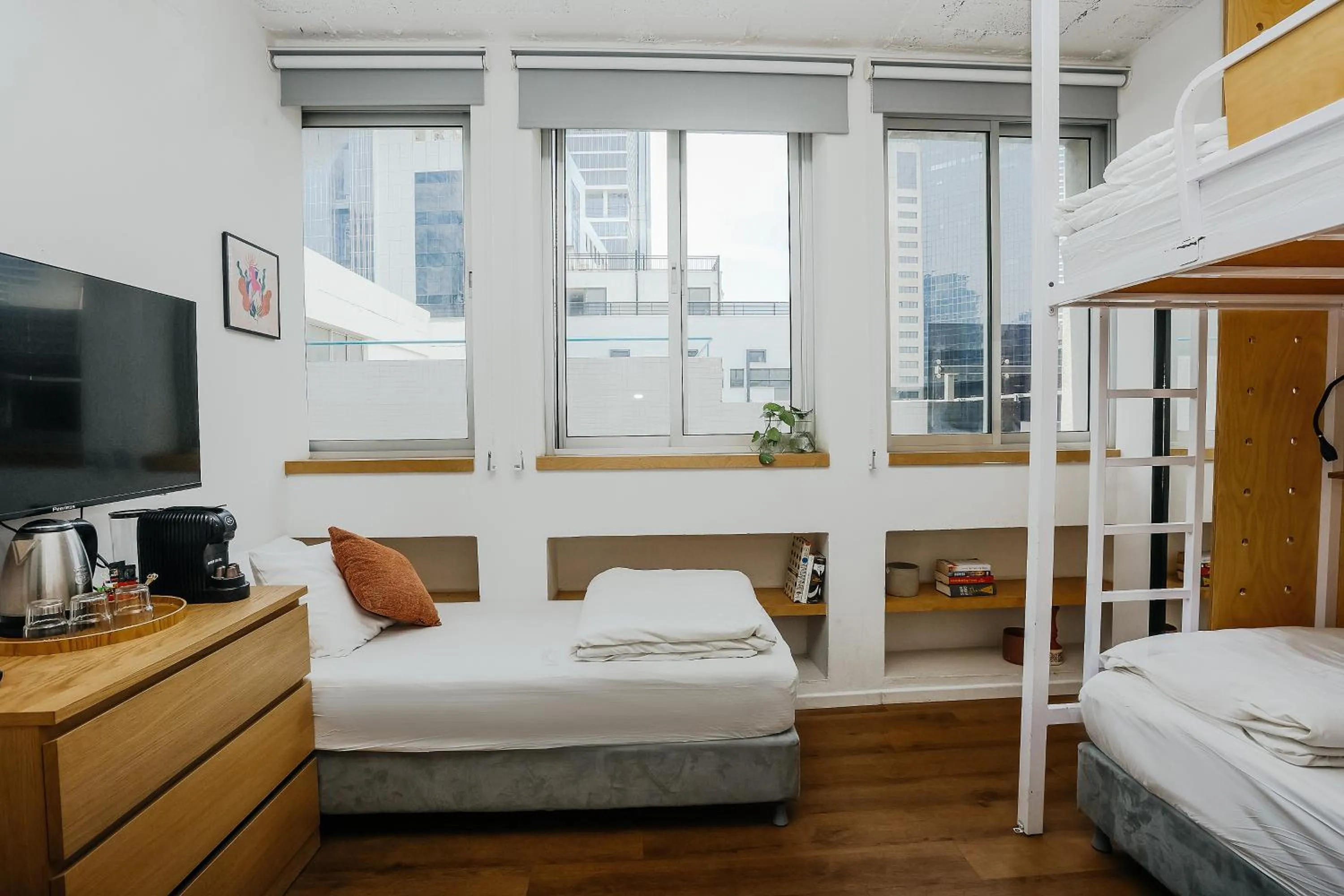 Bed in Domus Metro Hotel