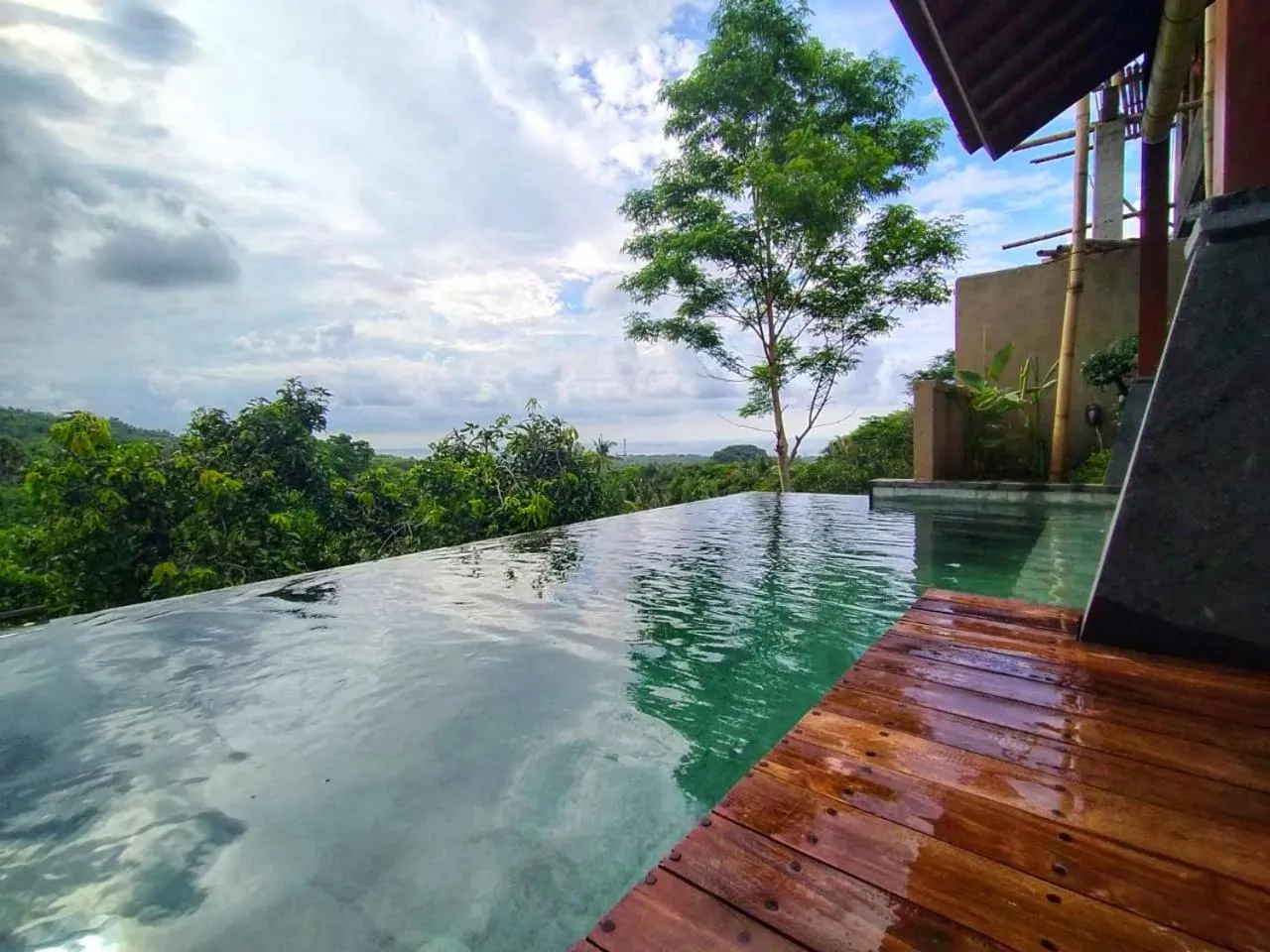 Garden in Abinawa Hill