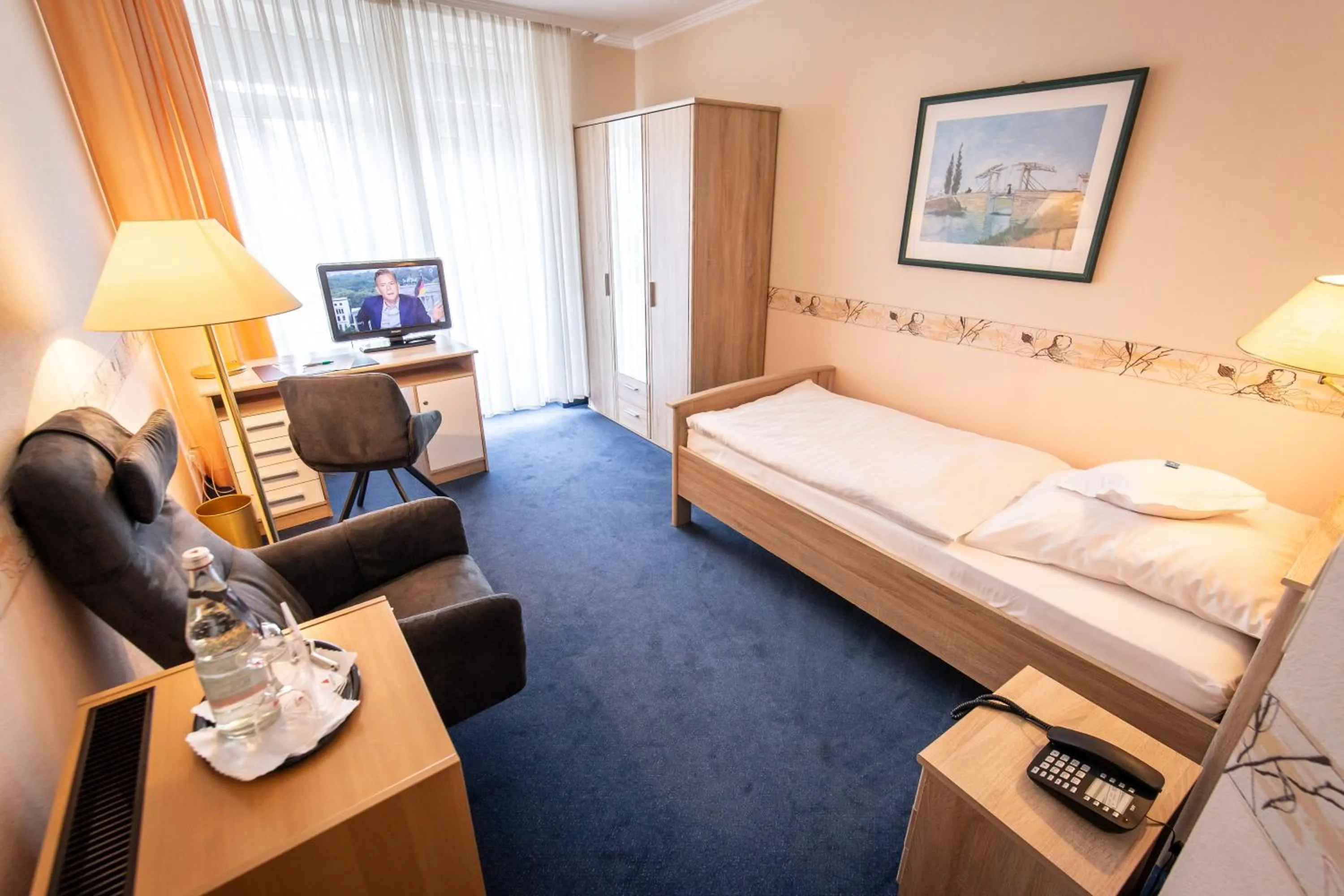 Bedroom, Bed in Hotel Krupp