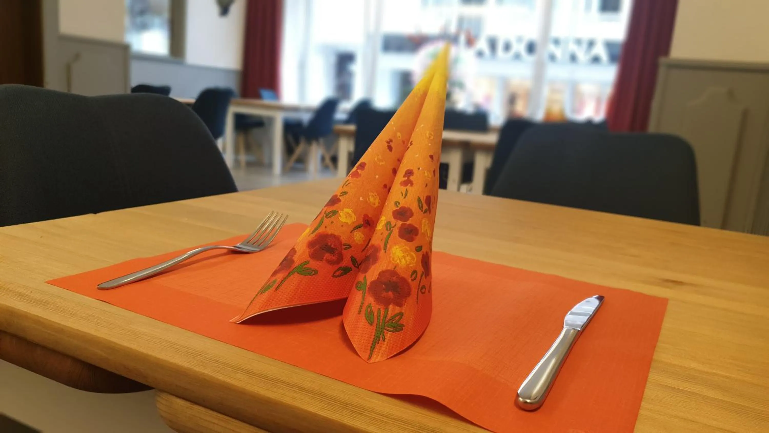 Restaurant/places to eat in Hotel Krupp