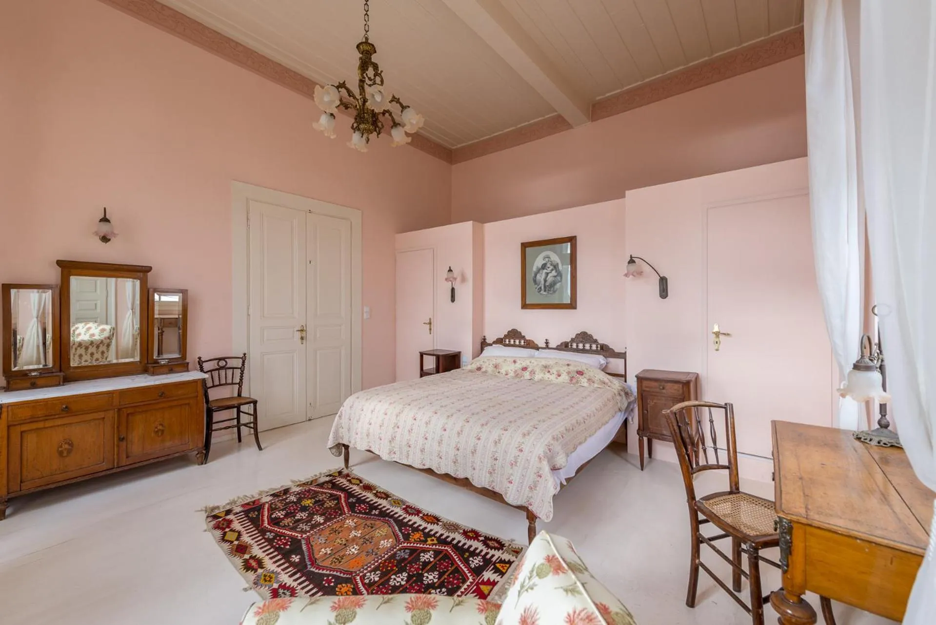 Photo of the whole room, Bed in Villa Maria-Syros