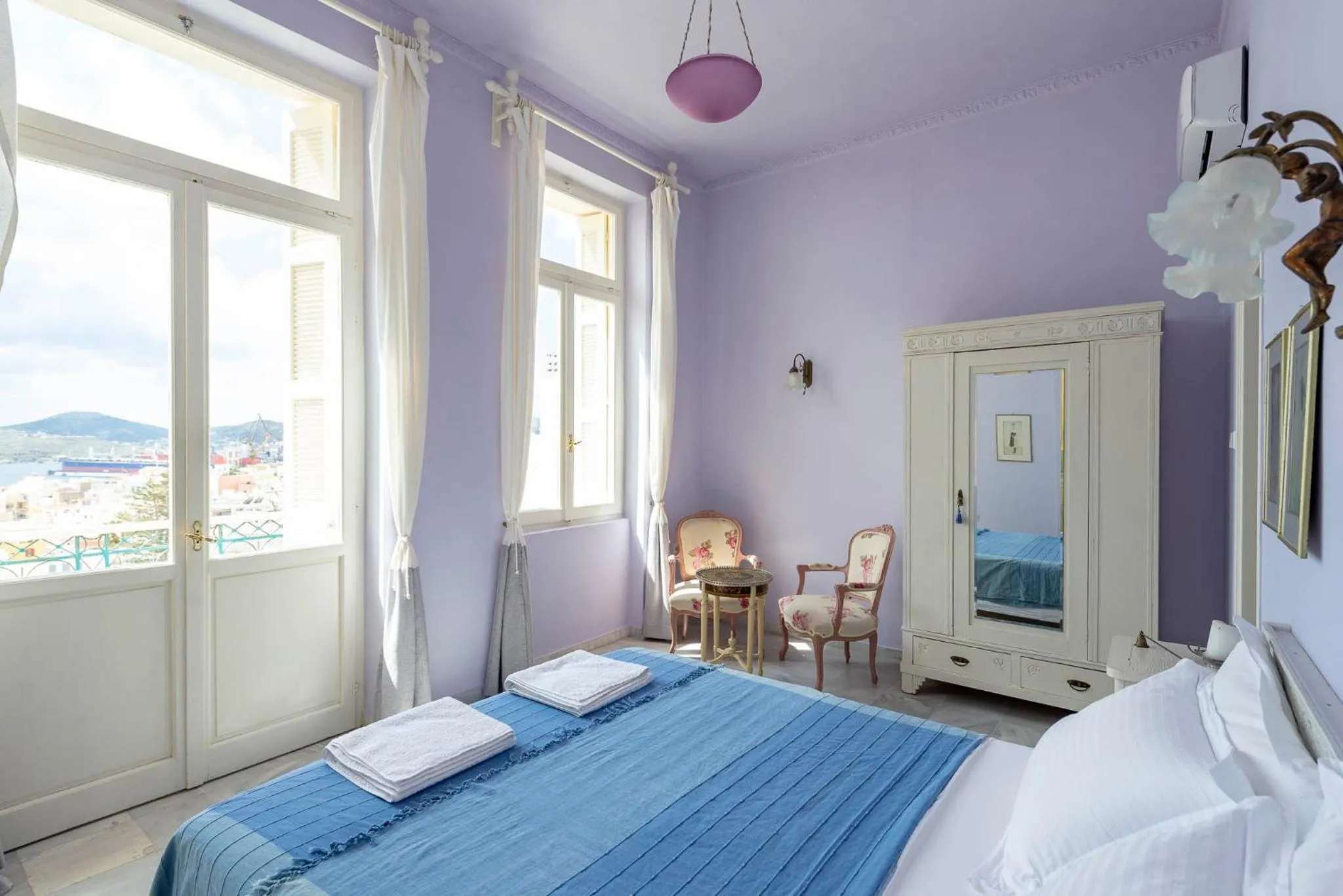 Photo of the whole room, Bed in Villa Maria-Syros