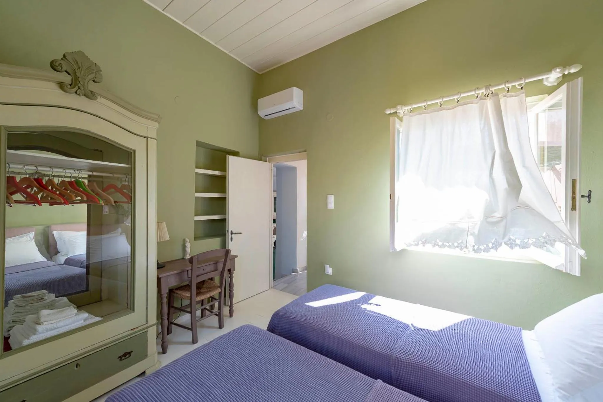 Bed in Villa Maria-Syros