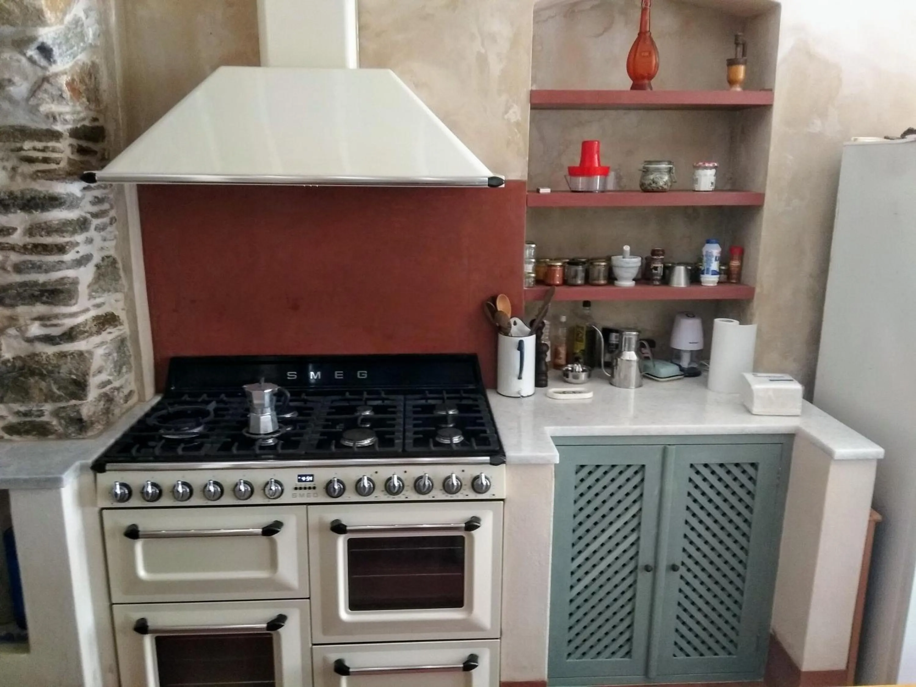 Kitchen or kitchenette in Villa Maria-Syros