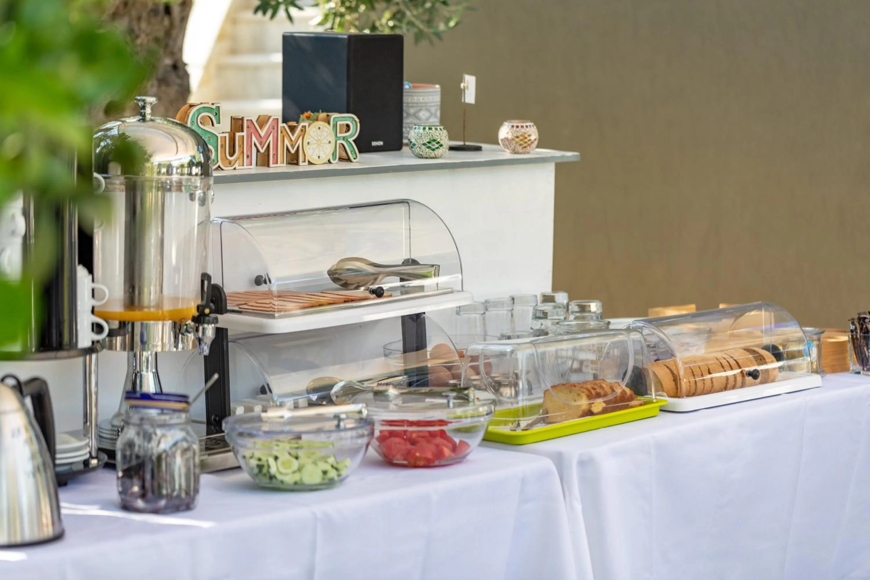 Ampoulos Rooms & Apartments