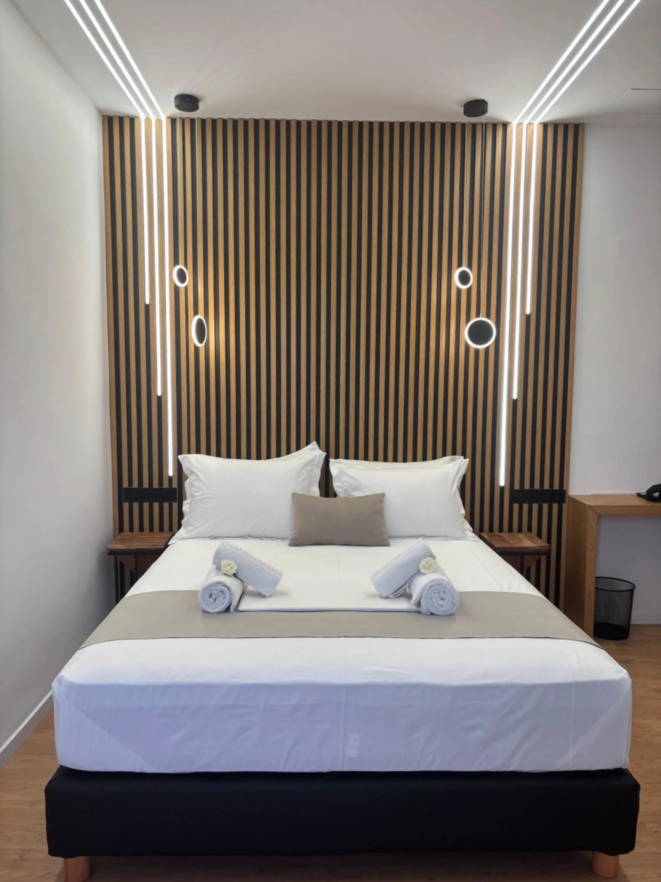 Bed in Ampoulos Rooms & Apartments