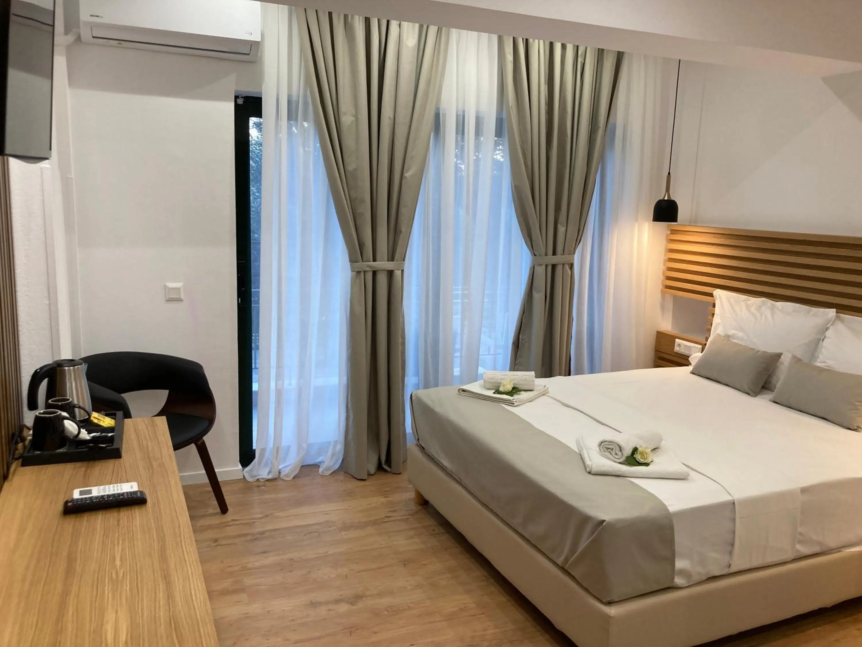 Bedroom, Bed in Ampoulos Rooms & Apartments