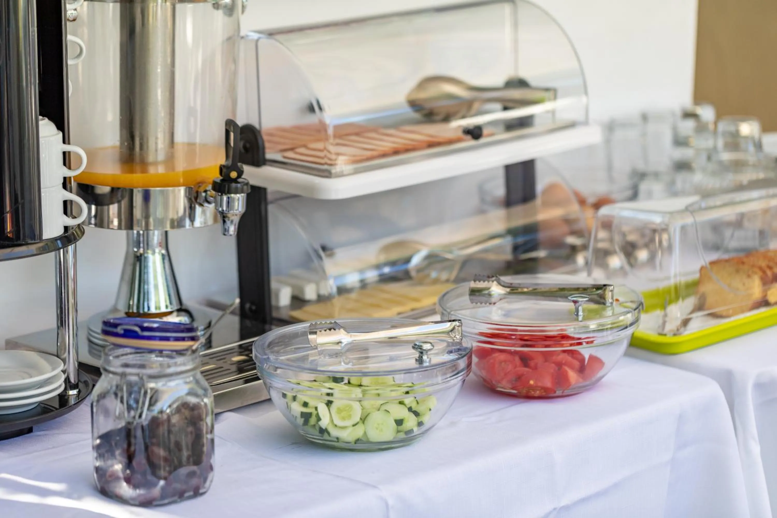 Ampoulos Rooms & Apartments