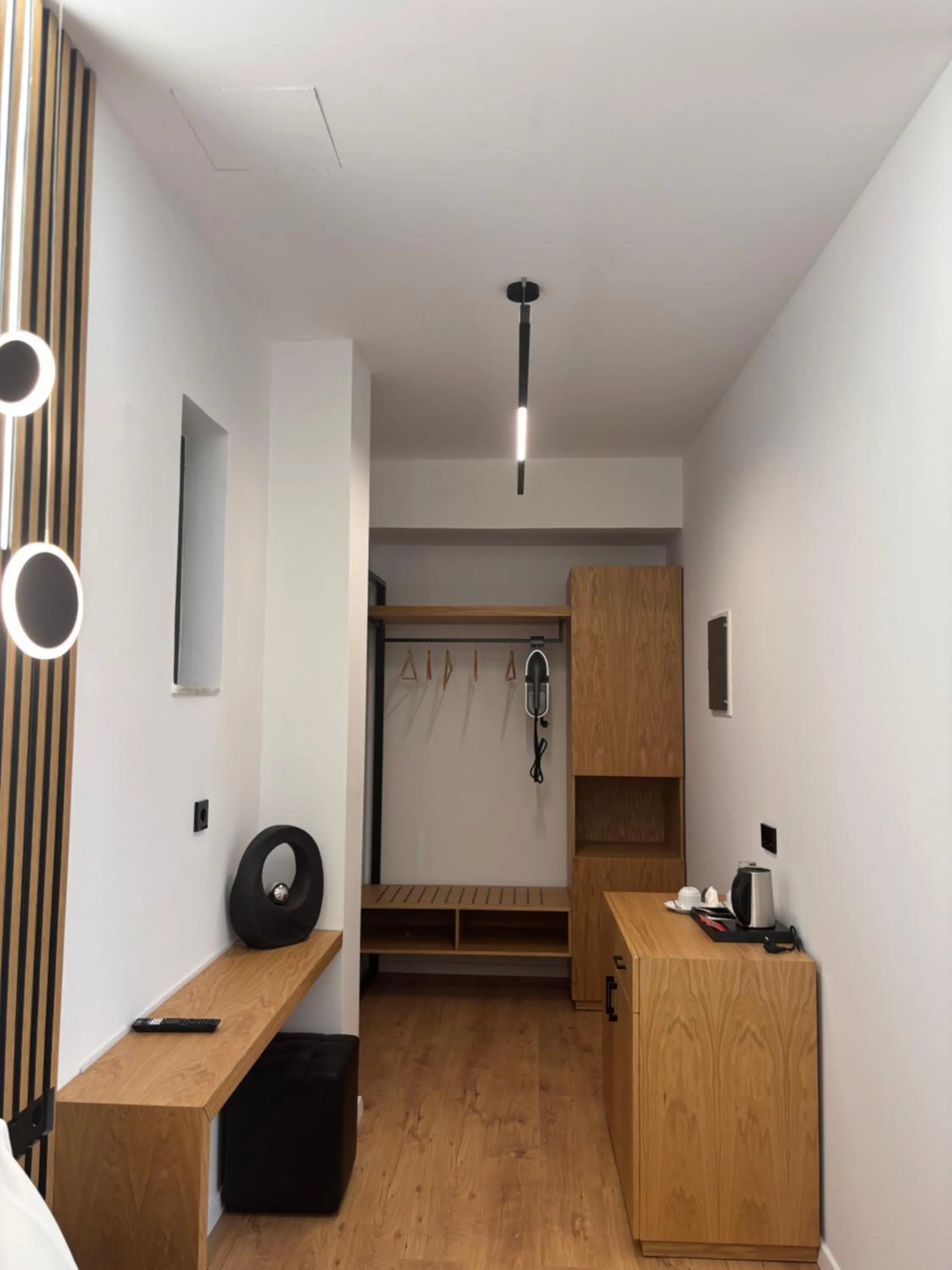 Ampoulos Rooms & Apartments