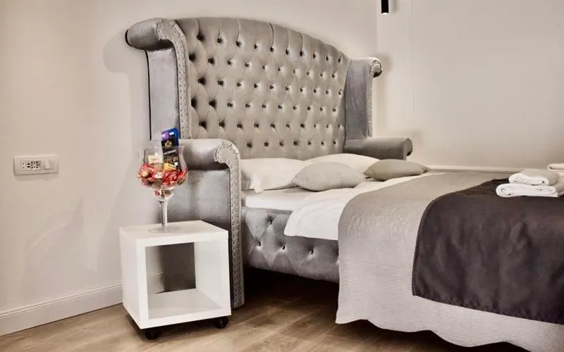 Bed in Galeria Valeria Seaside Downtown - MAG Quaint & Elegant Boutique Hotels