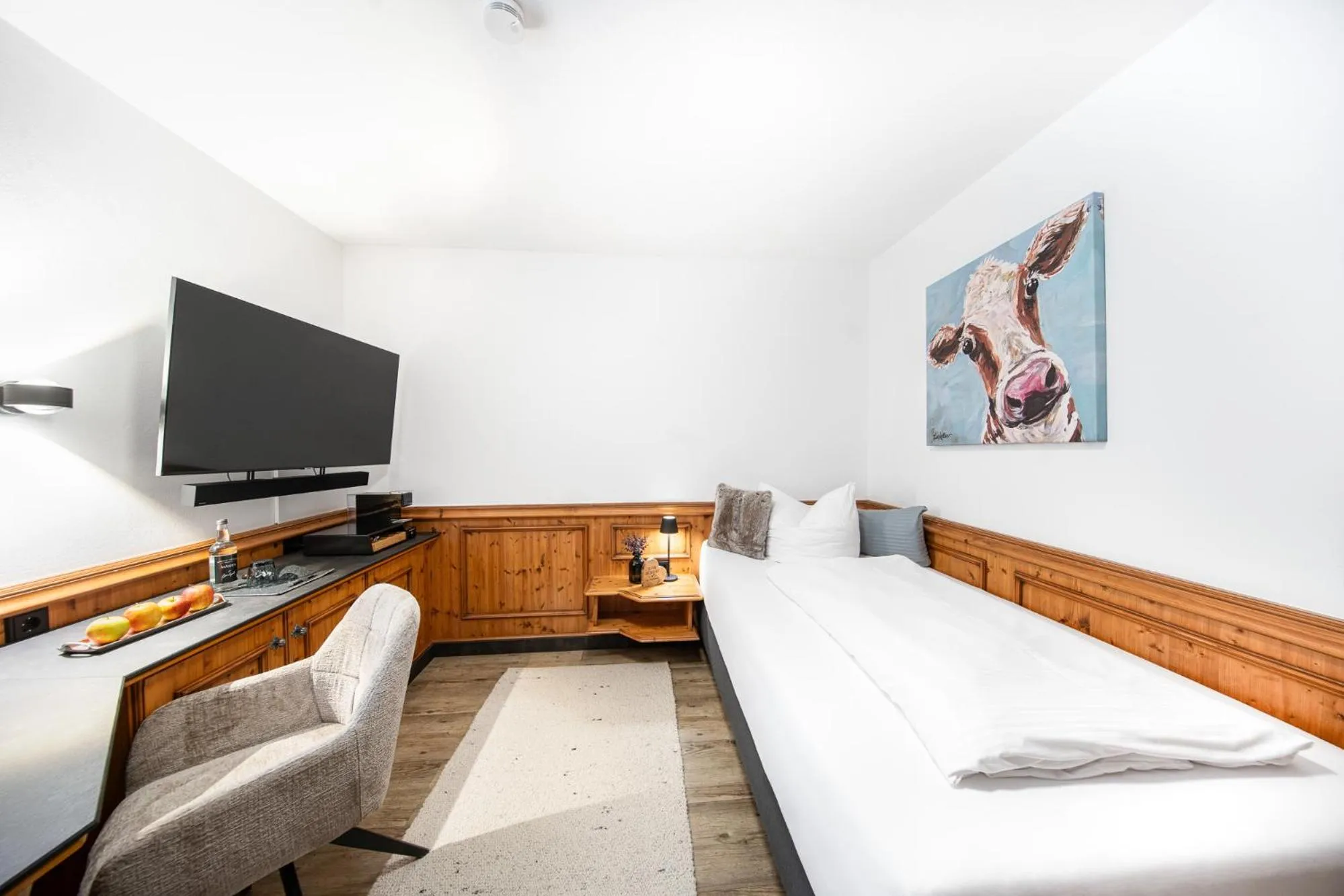 Photo of the whole room, Bed in Mäsers Allgäuherz