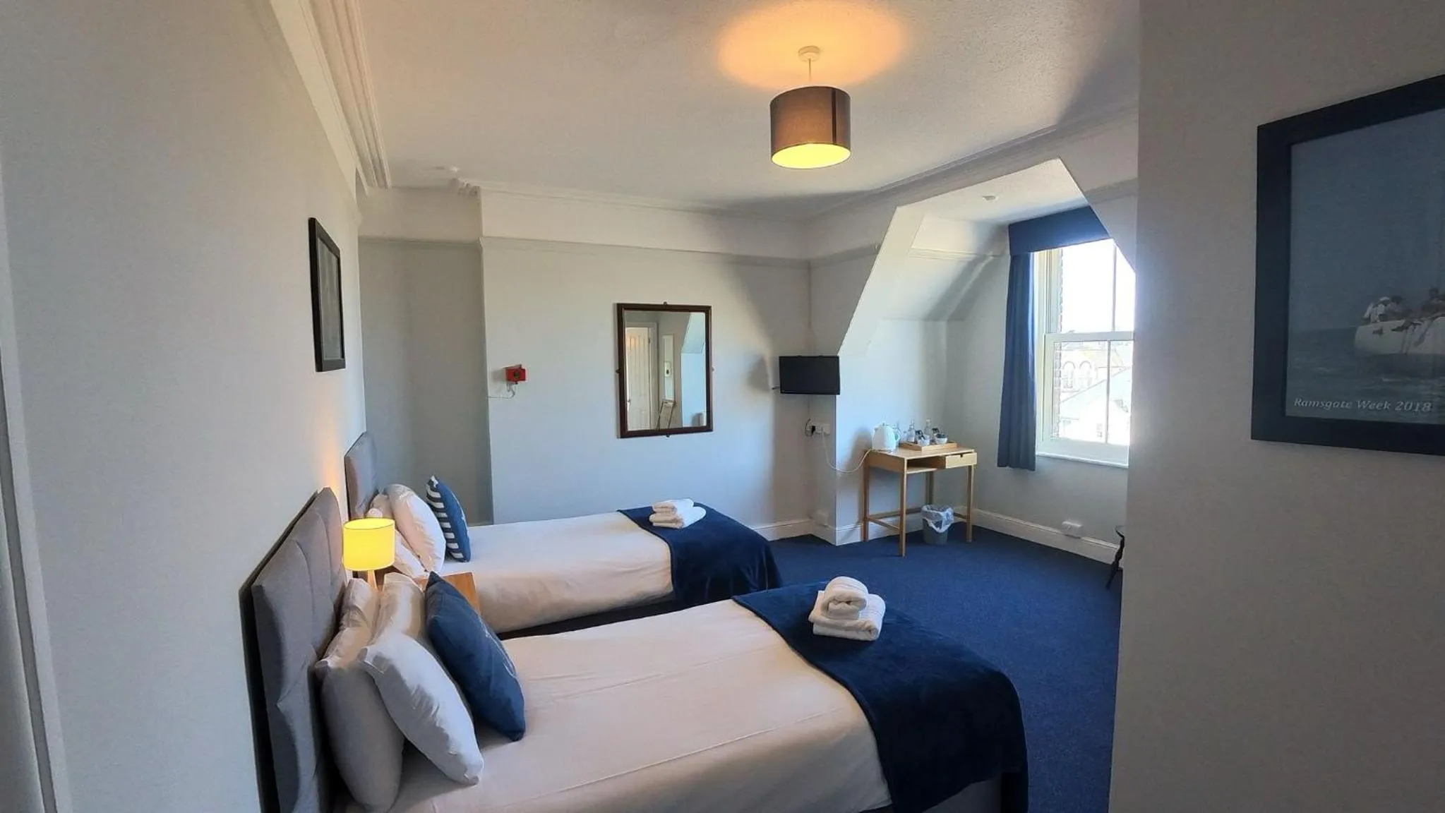 Bedroom, Bed in Royal Temple Yacht Club