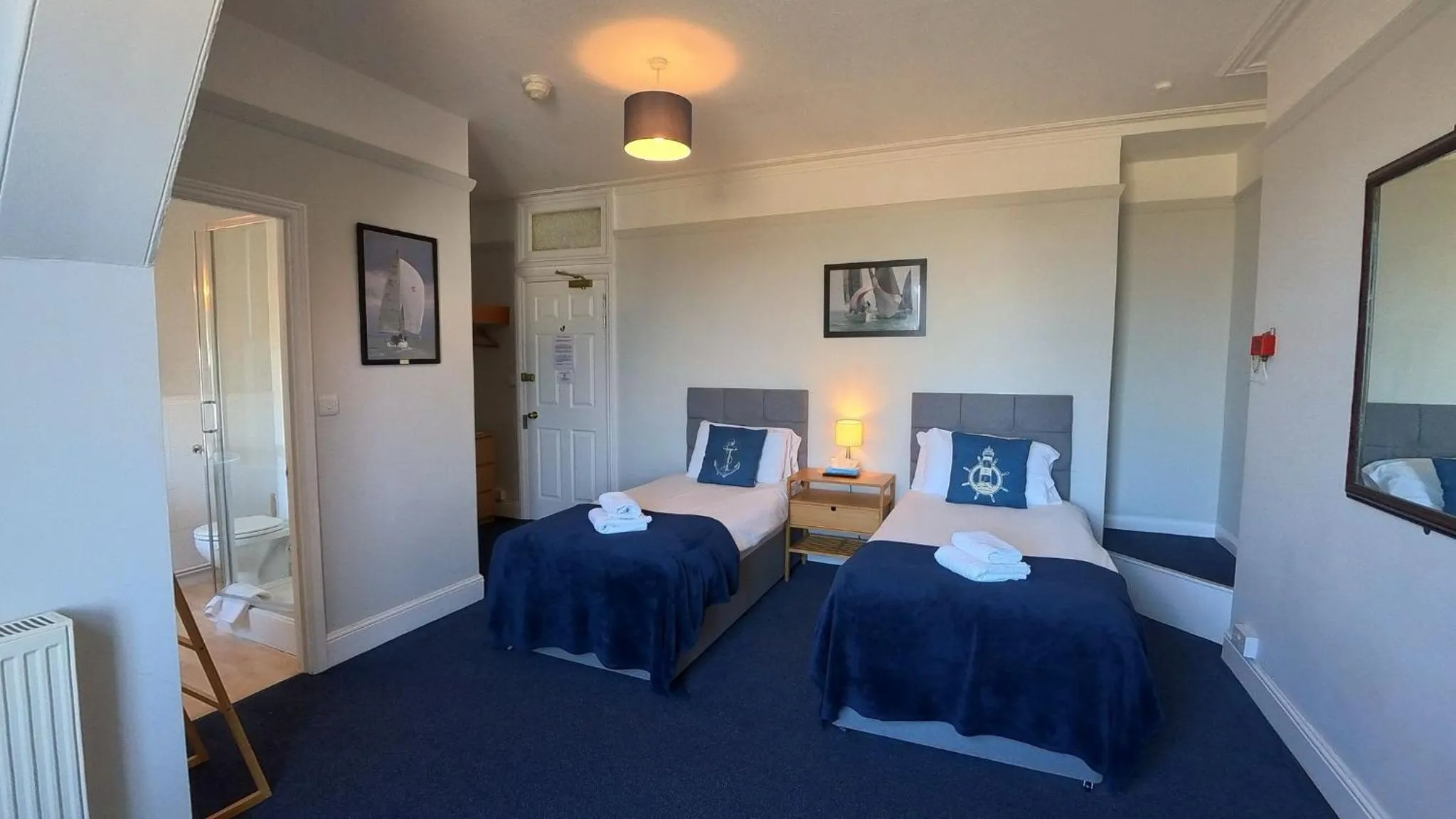 Bedroom, Bed in Royal Temple Yacht Club