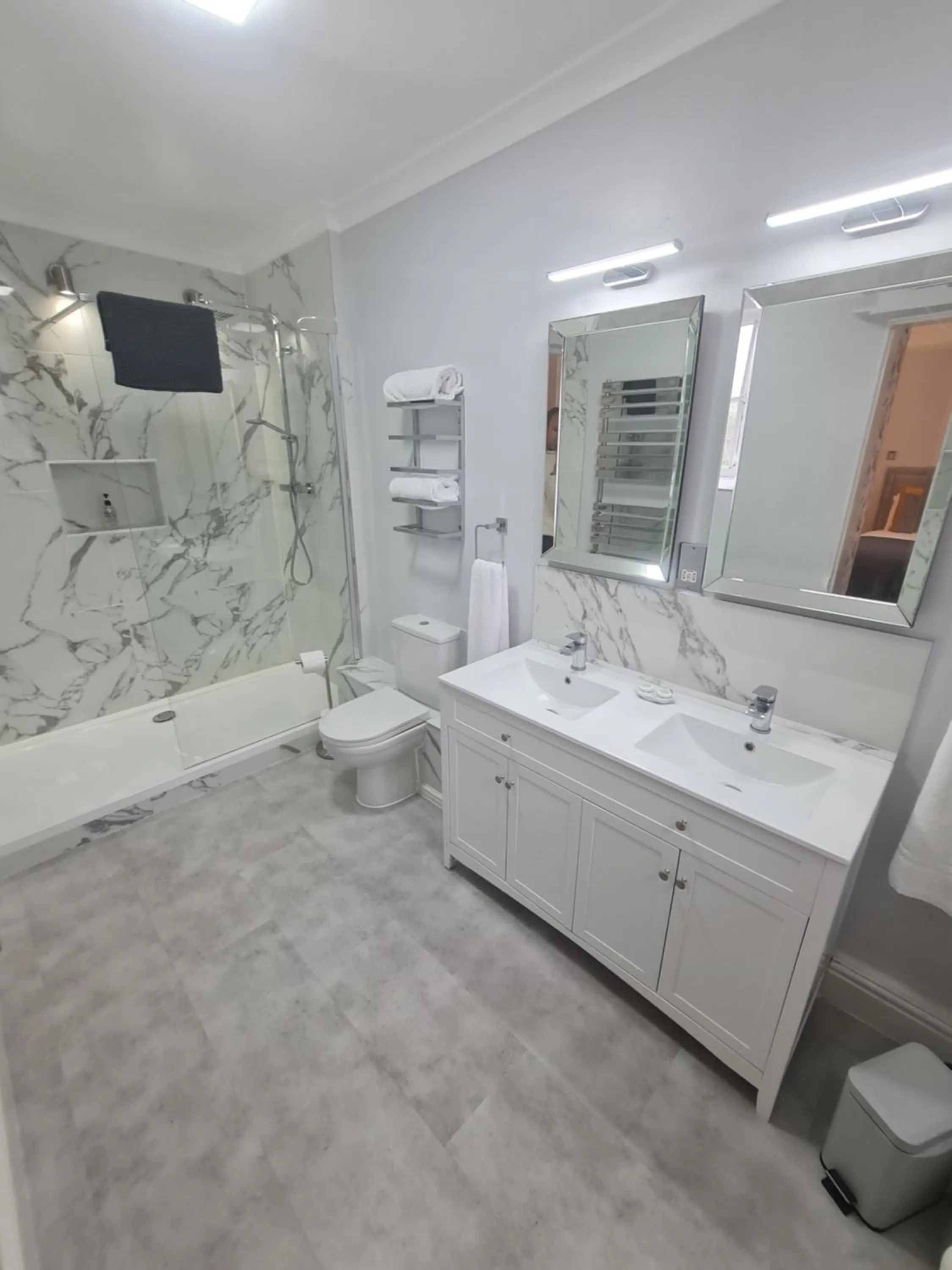 Beaufort Lodge - Town centre - Free parking