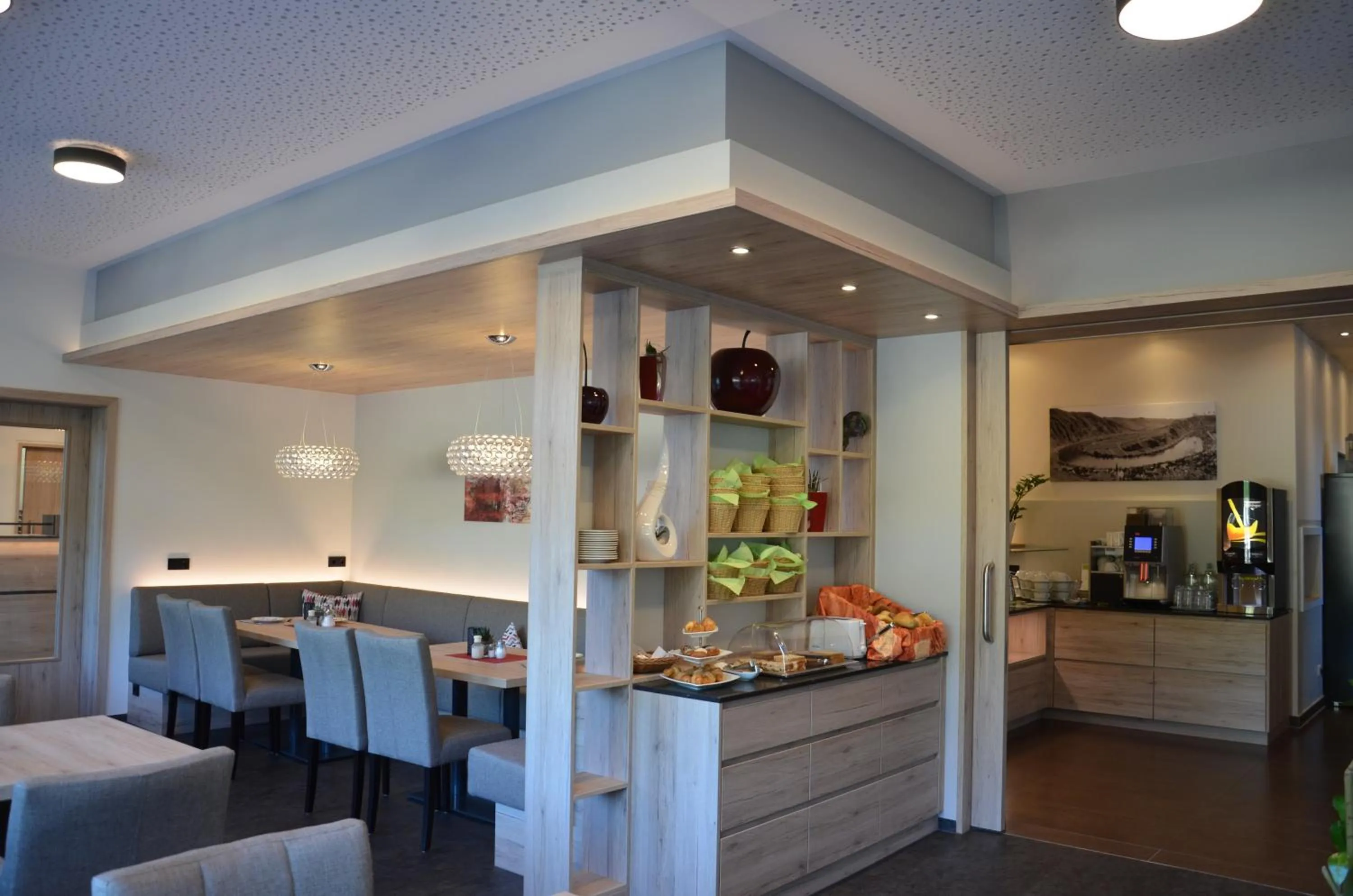 Breakfast in Flair Hotel am Rosenhügel - Garni