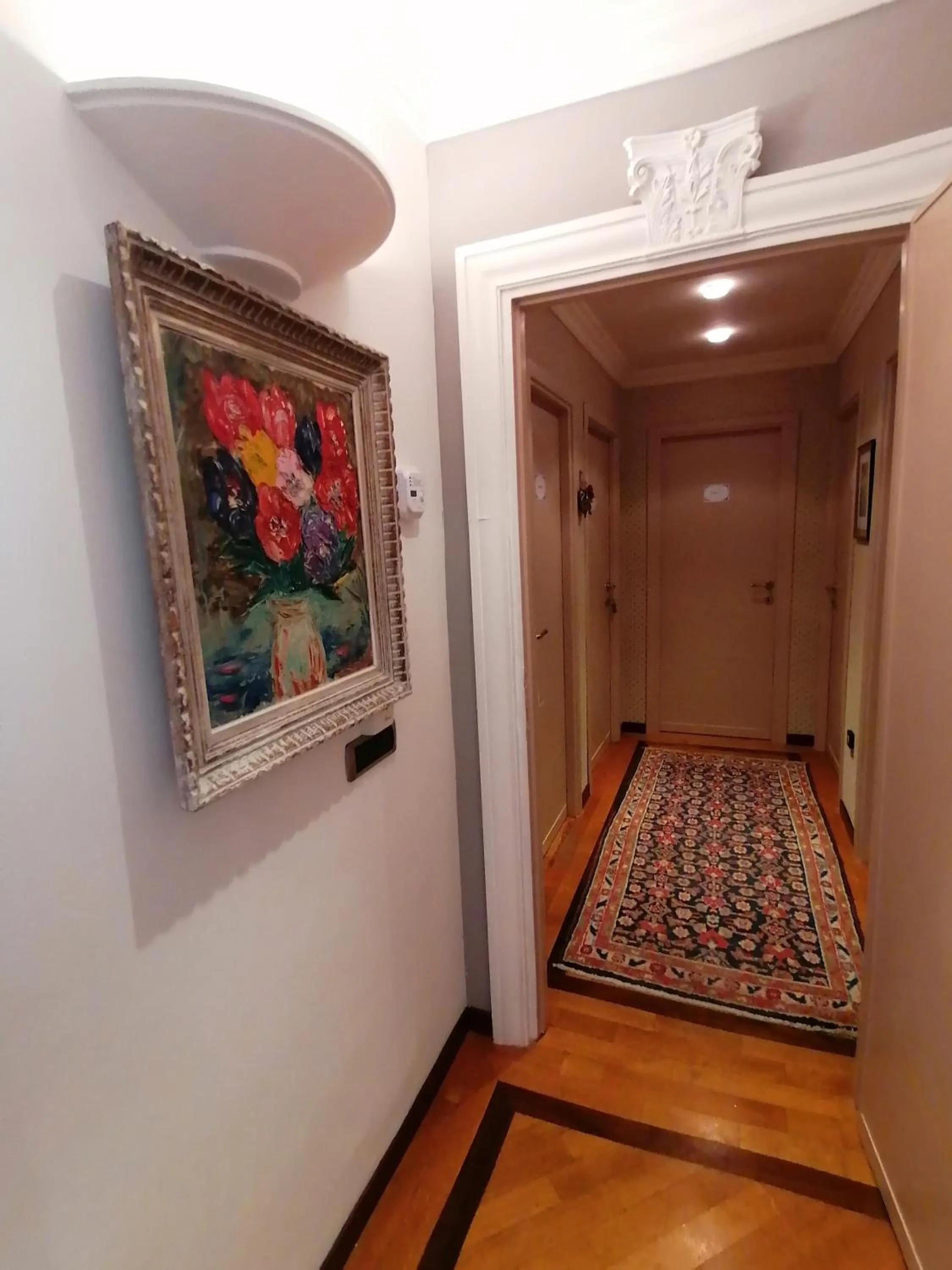 Decorative detail in B&B Buon Cammino Tuscia - Parcheggio - convenzionato con impianti termali