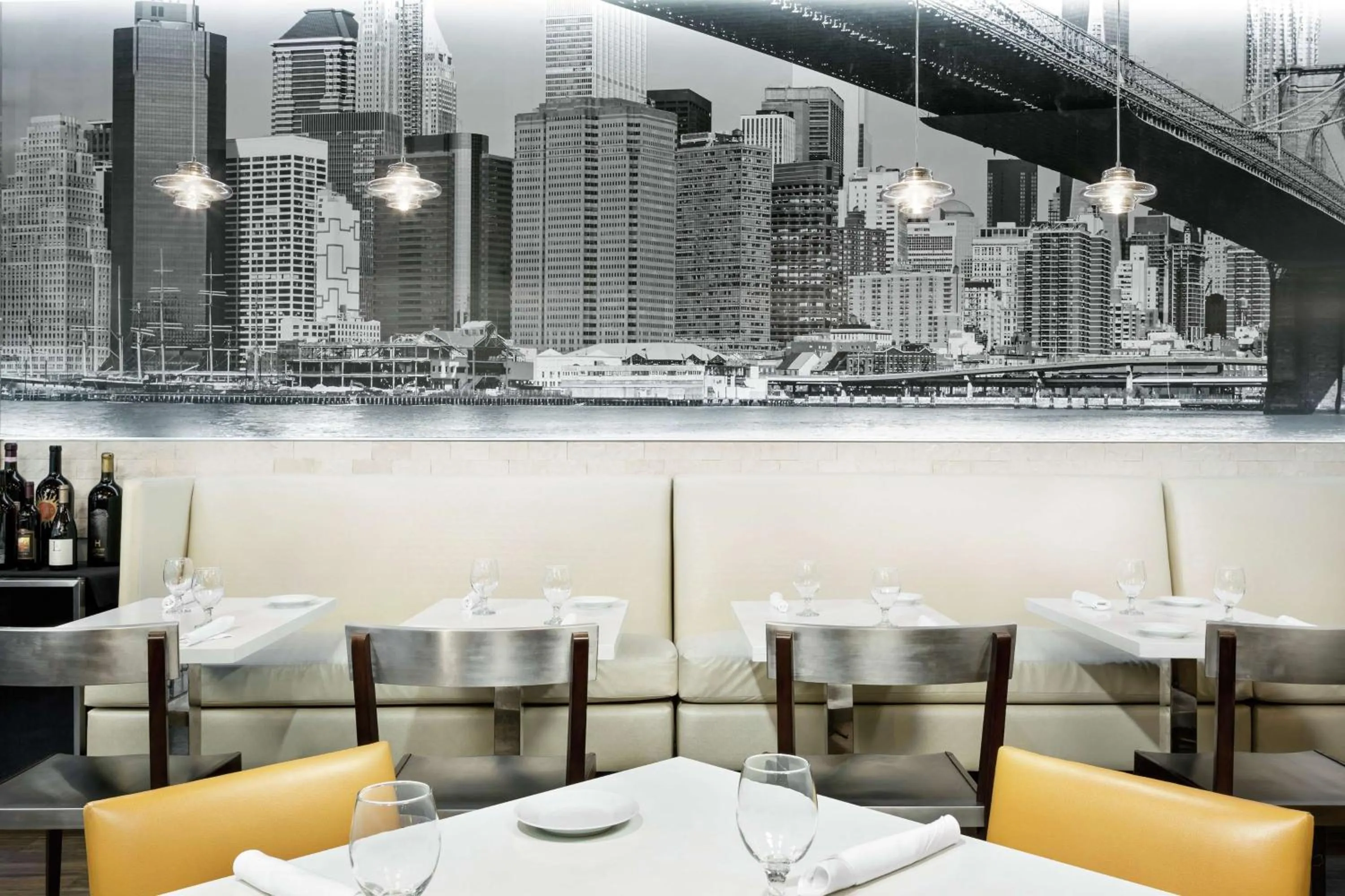 Restaurant/places to eat in Hilton Garden Inn New York - Times Square Central