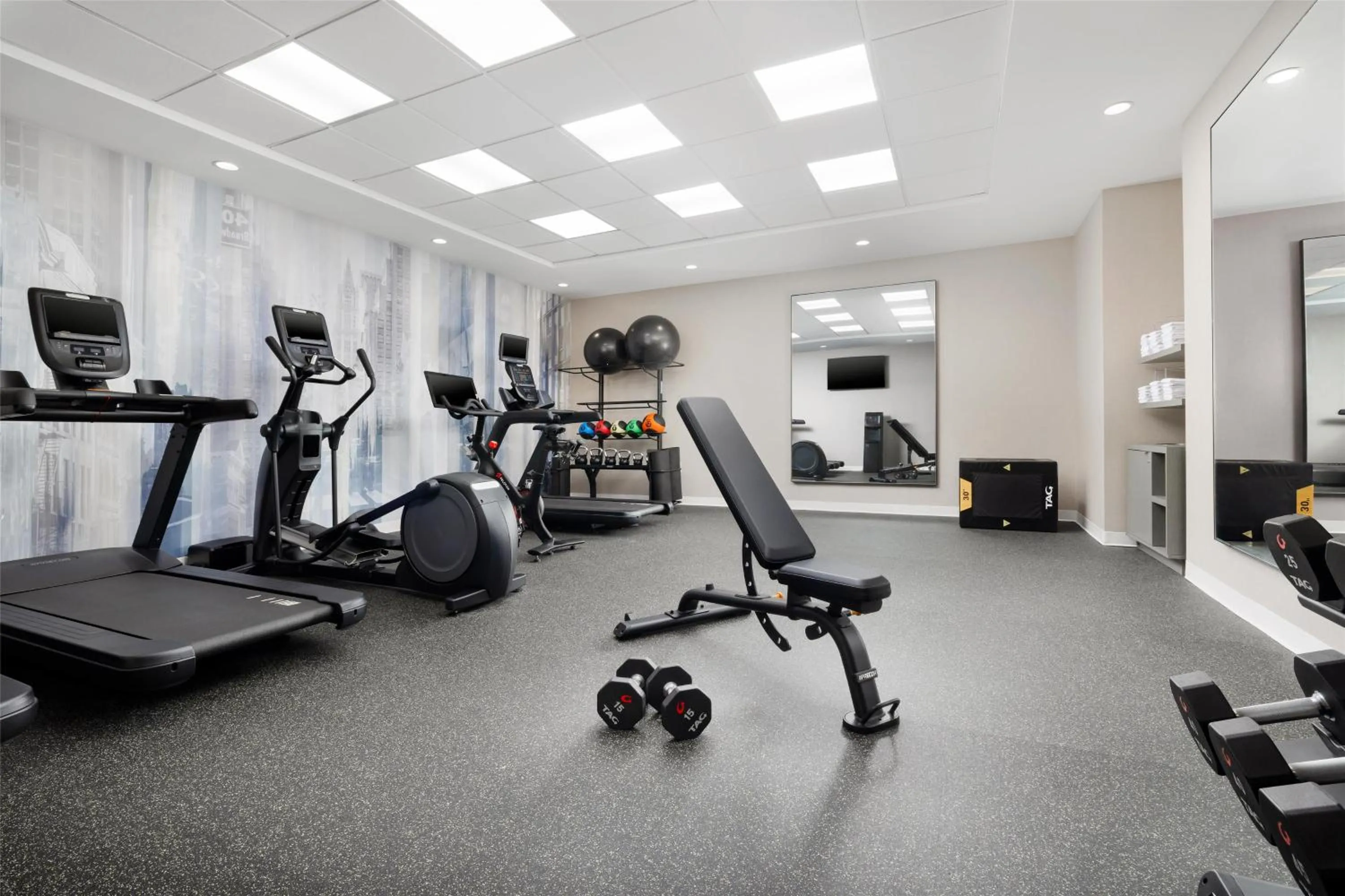 Fitness centre/facilities in Hilton Garden Inn New York - Times Square Central