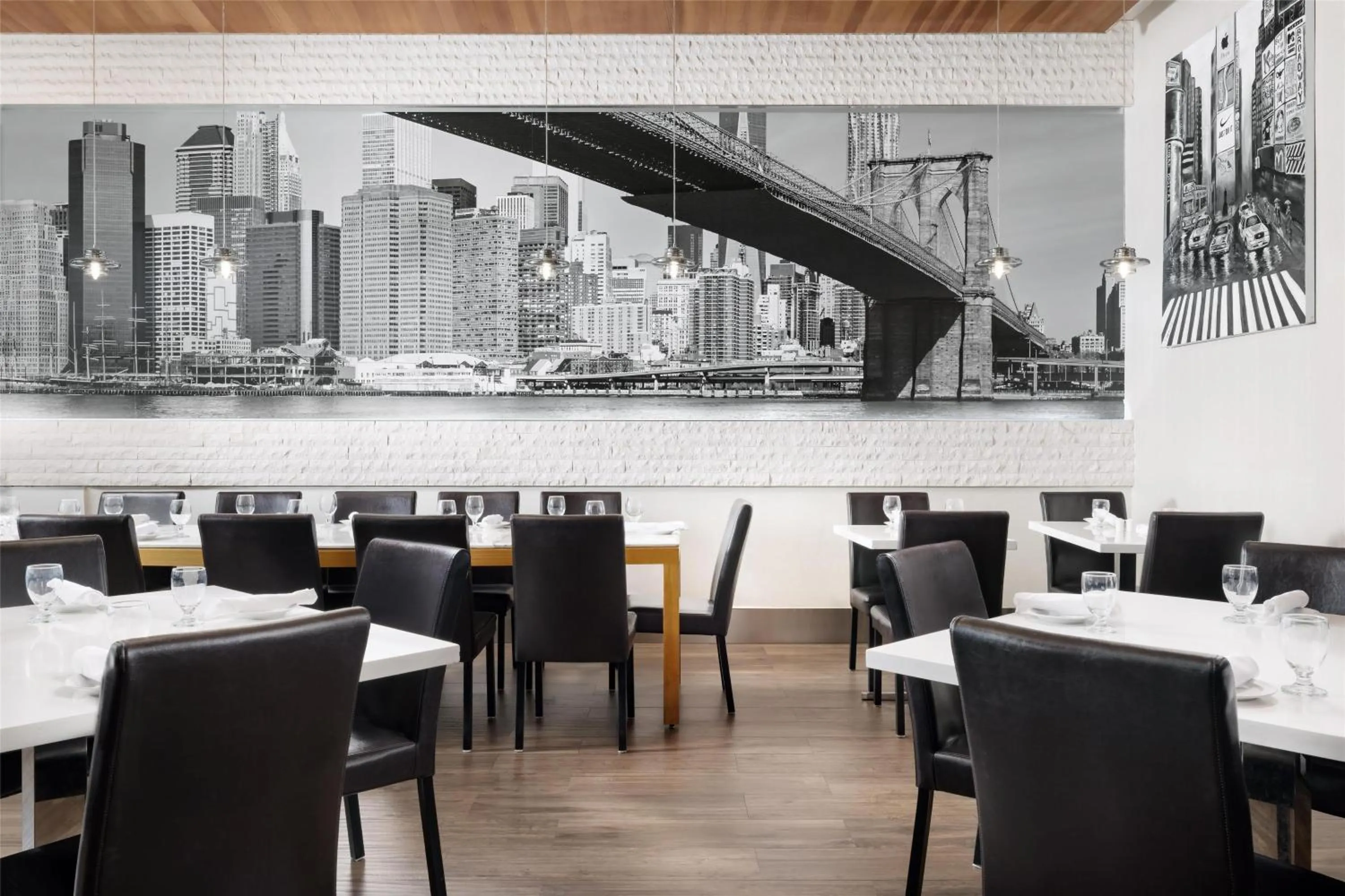 Restaurant/places to eat in Hilton Garden Inn New York - Times Square Central