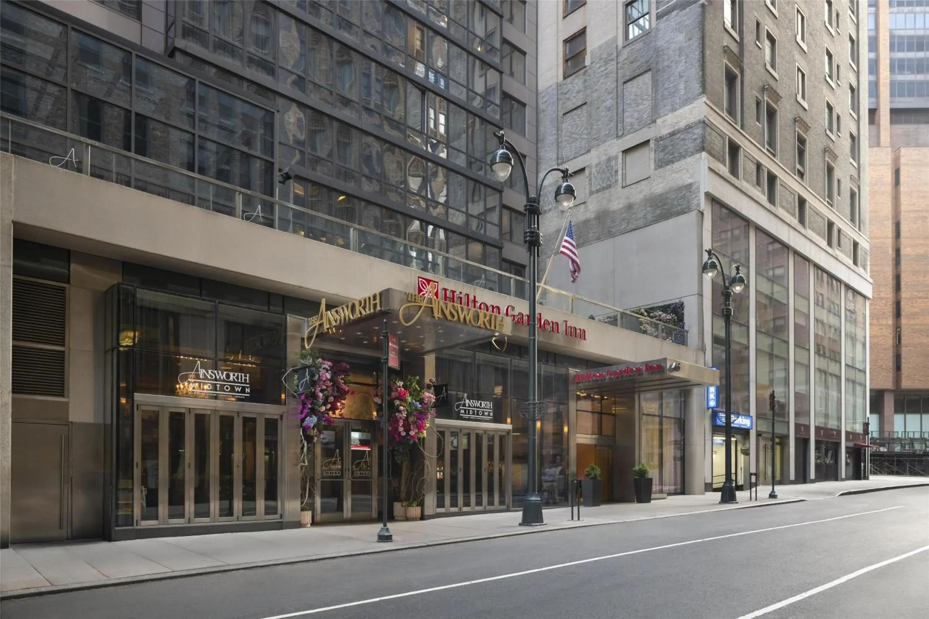 Property building in Hilton Garden Inn New York/Midtown Park Avenue Property building in Hilton Garden Inn New York/Midtown Park Avenue