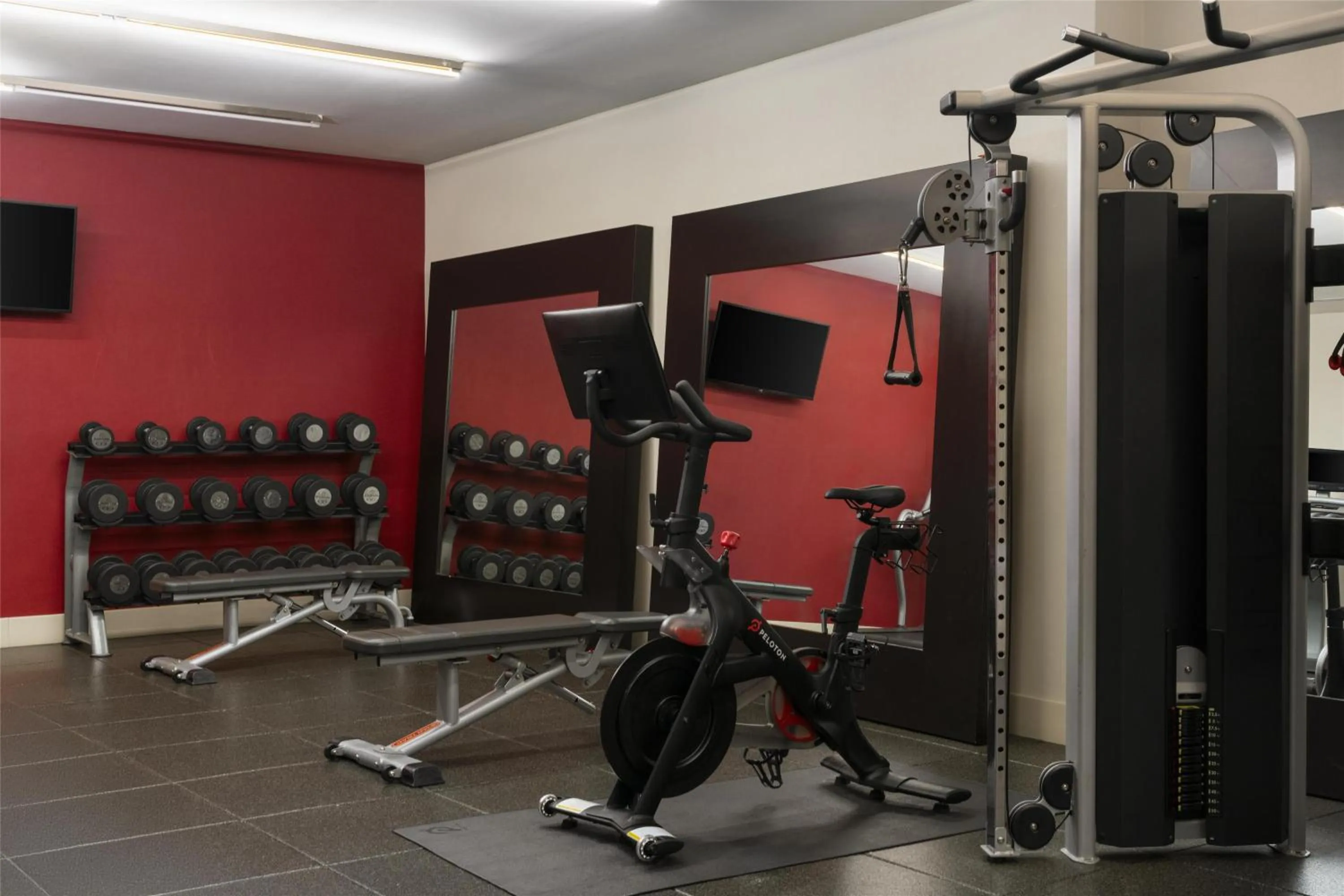 Fitness centre/facilities in Hilton Garden Inn New York/Midtown Park Avenue