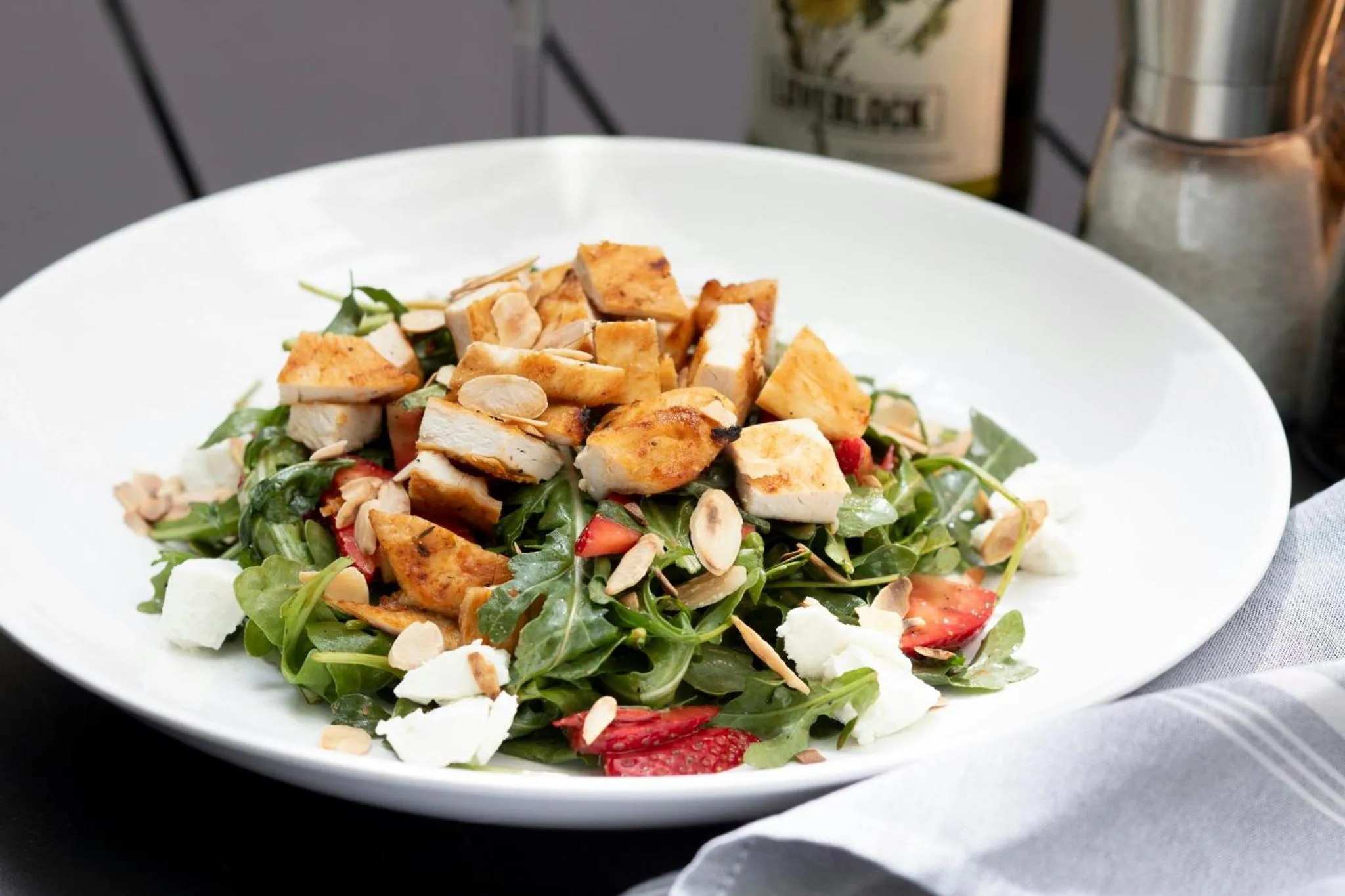 Restaurant/places to eat in Archer Hotel New York