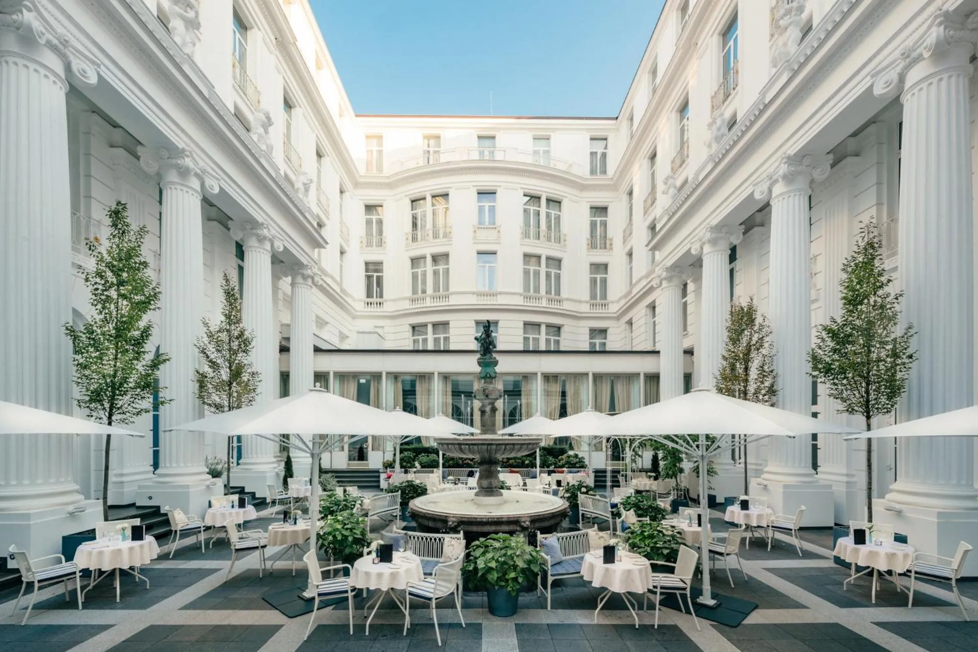 Patio in Hotel Atlantic Hamburg, Autograph Collection