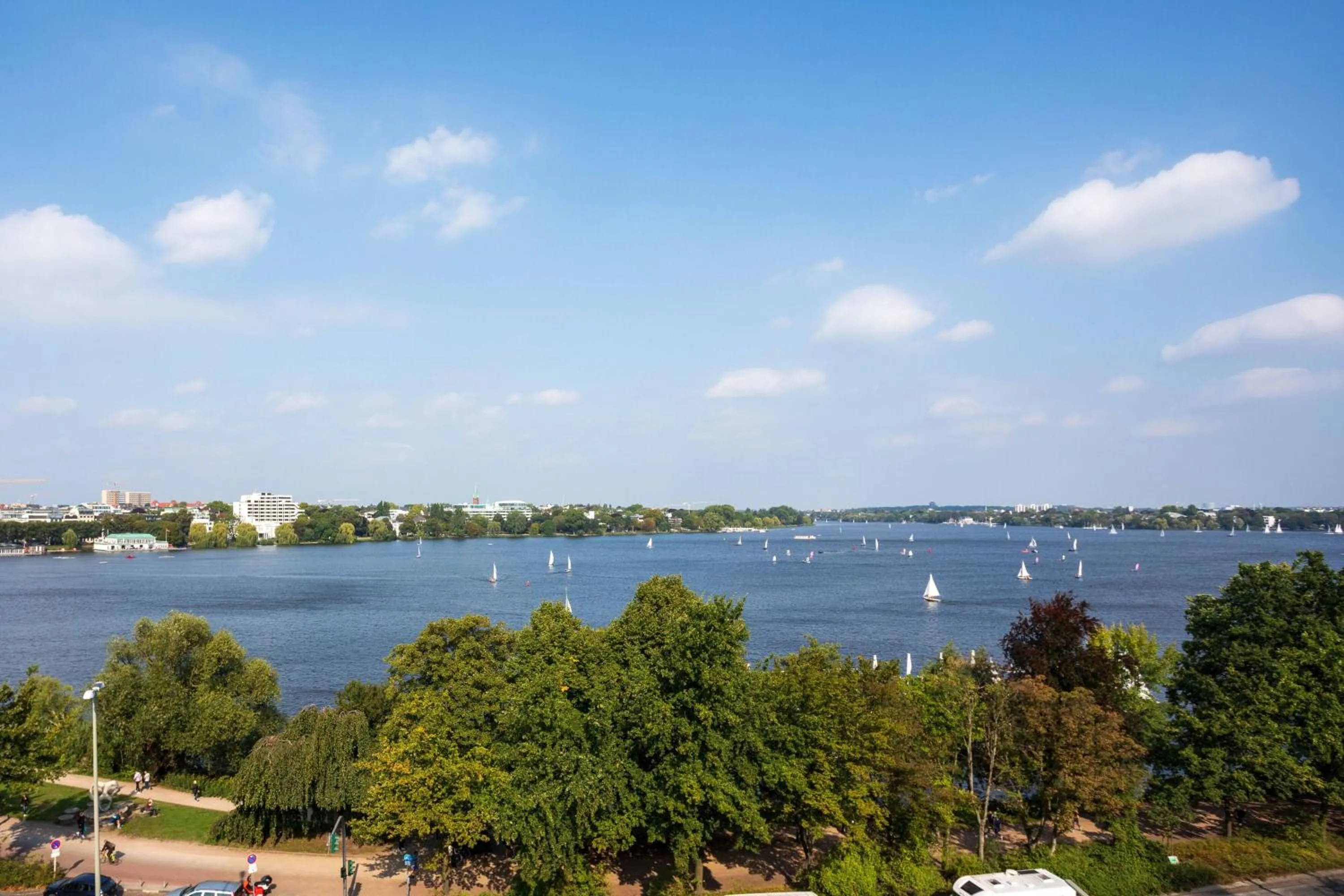 Photo of the whole room in Hotel Atlantic Hamburg, Autograph Collection