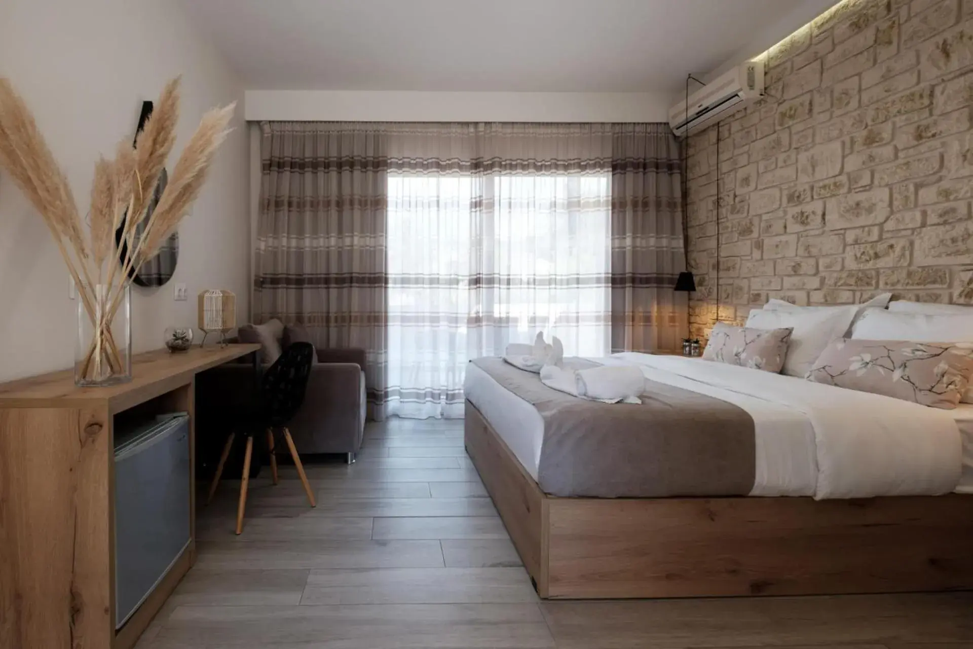 Superior Triple Room in TEREZAS HOTEL Superior Triple Room in TEREZAS HOTEL